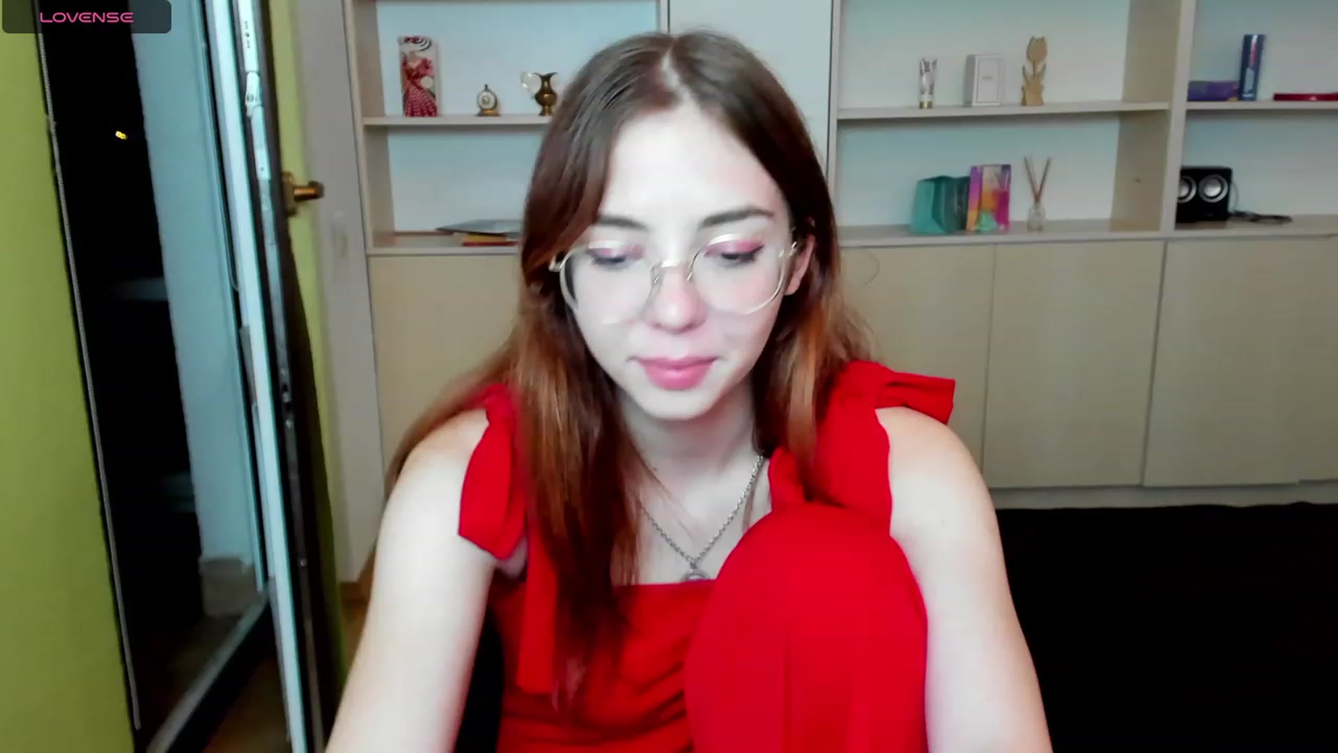 Gallery image thumbnail from KristinaRed's myfreecams stream on, 08/22/2023, 21:40 image 19 of 20