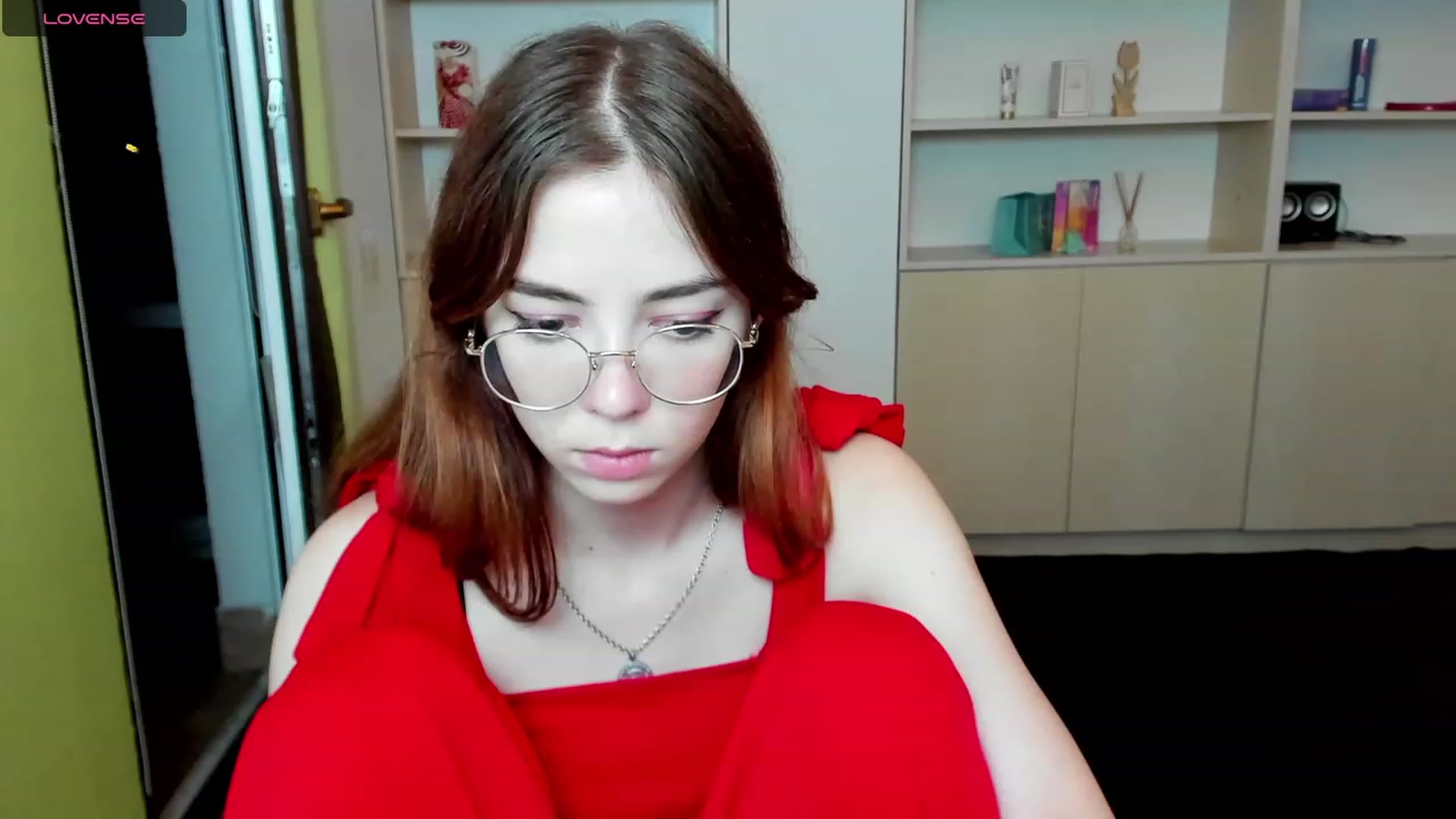 Gallery image thumbnail from KristinaRed's myfreecams stream on, 08/22/2023, 21:40 image 3 of 20
