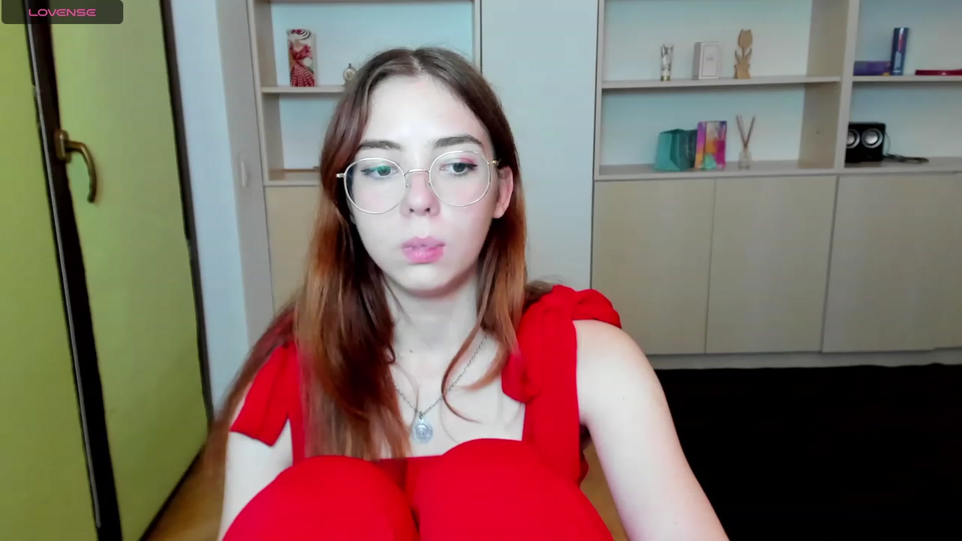 Gallery image thumbnail from KristinaRed's myfreecams stream on, 08/22/2023, 23:42 image 16 of 20