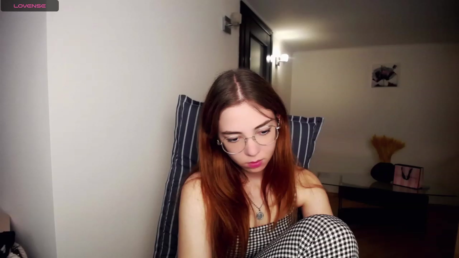 Gallery image thumbnail from KristinaRed's myfreecams stream on, 08/23/2023, 19:04 image 1 of 20