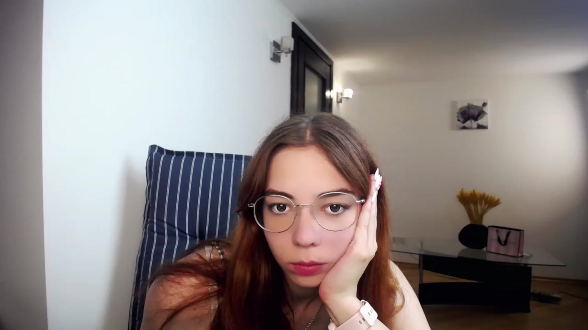 Gallery image thumbnail from KristinaRed's myfreecams stream on, 08/23/2023, 21:16 image 9 of 20