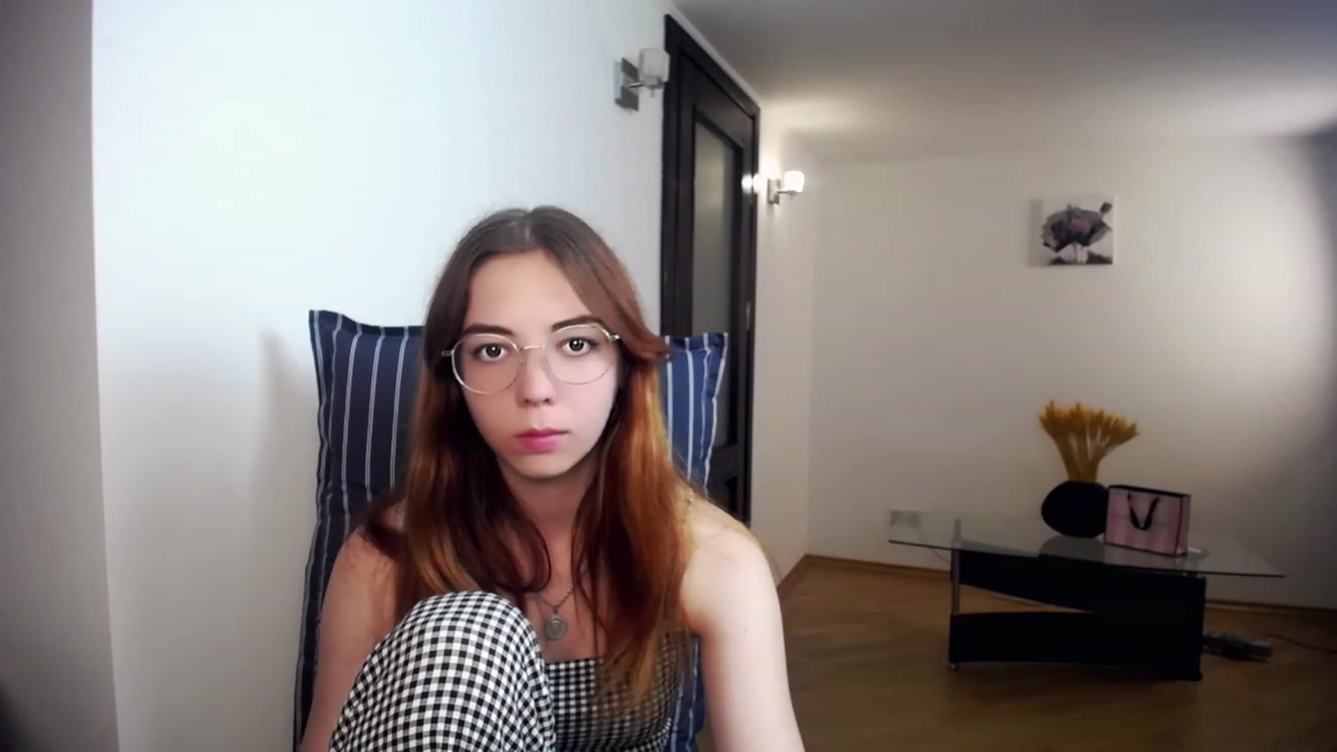 Gallery image thumbnail from KristinaRed's myfreecams stream on, 08/23/2023, 21:50 image 19 of 20