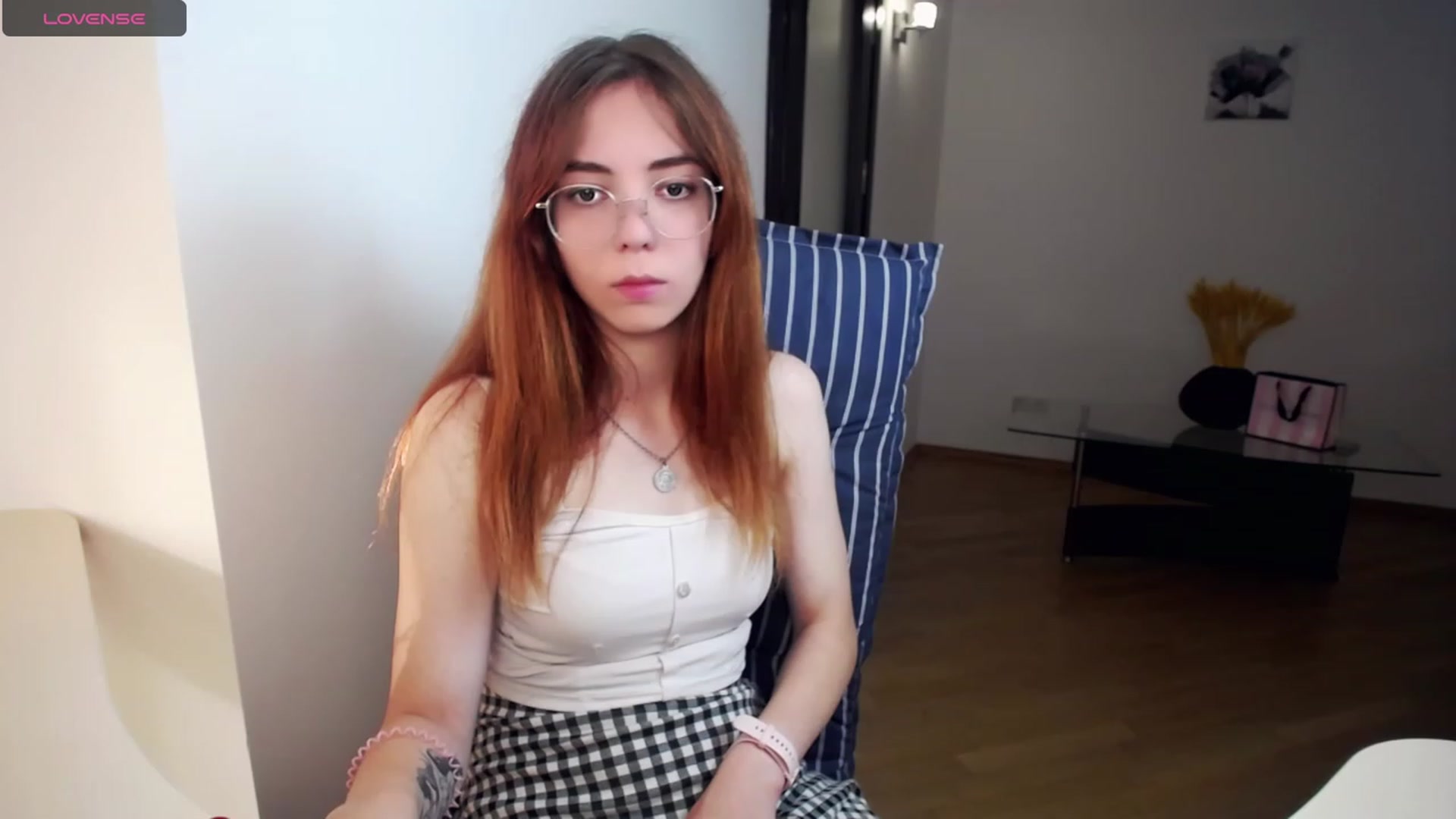 Gallery image thumbnail from KristinaRed's myfreecams stream on, 08/24/2023, 16:23 image 17 of 20