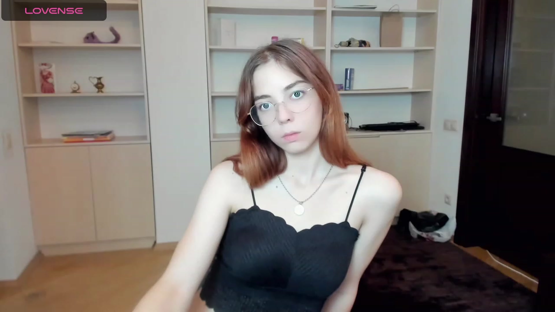 Gallery image thumbnail from KristinaRed's myfreecams stream on, 08/26/2023, 01:12 image 17 of 20