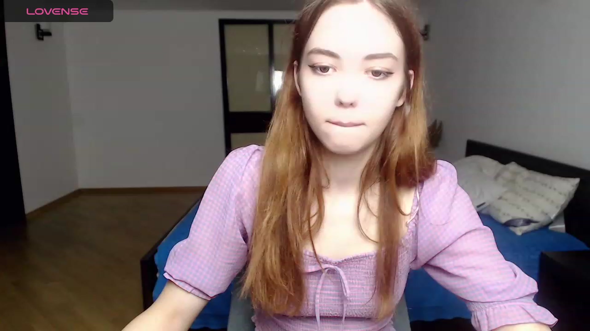 Gallery image thumbnail from KristinaRed's myfreecams stream on, 08/27/2023, 23:16 image 11 of 20