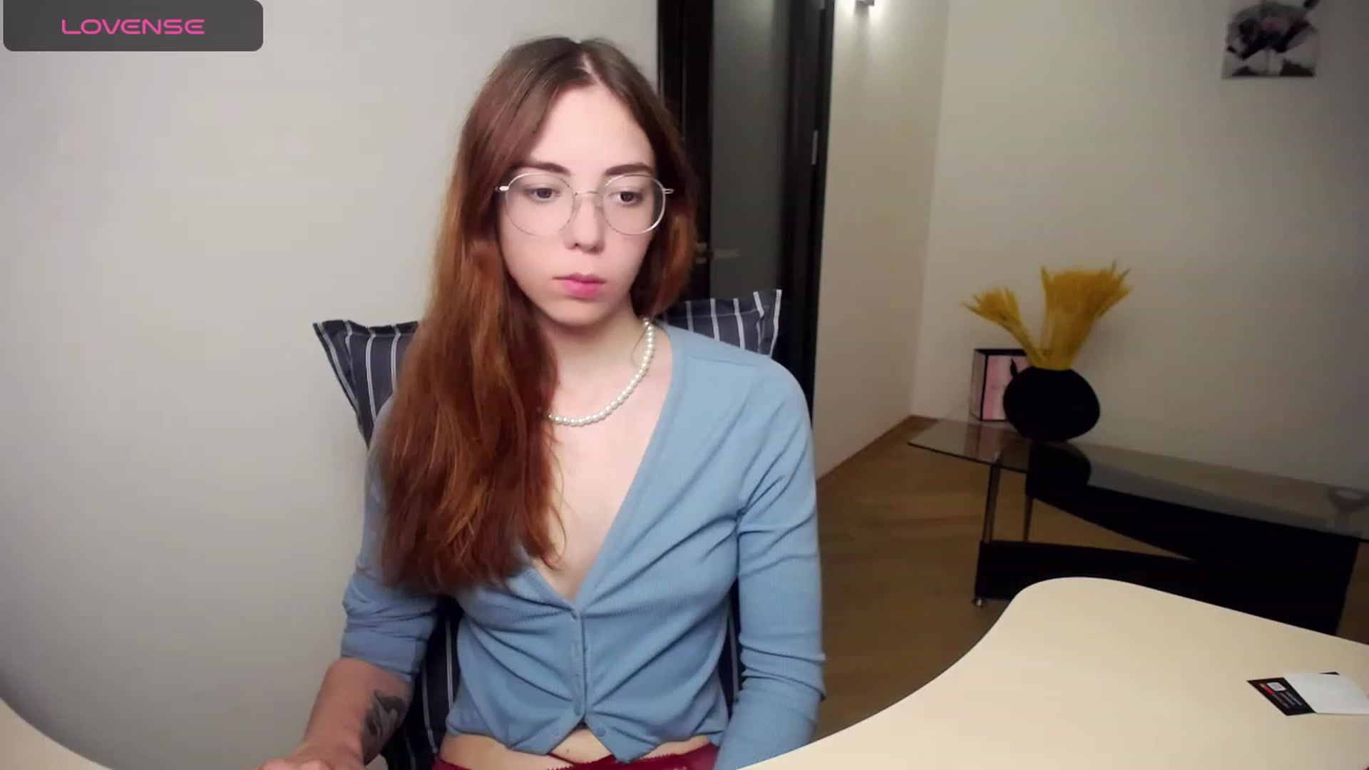 Gallery image thumbnail from KristinaRed's myfreecams stream on, 09/06/2023, 23:45 image 15 of 20