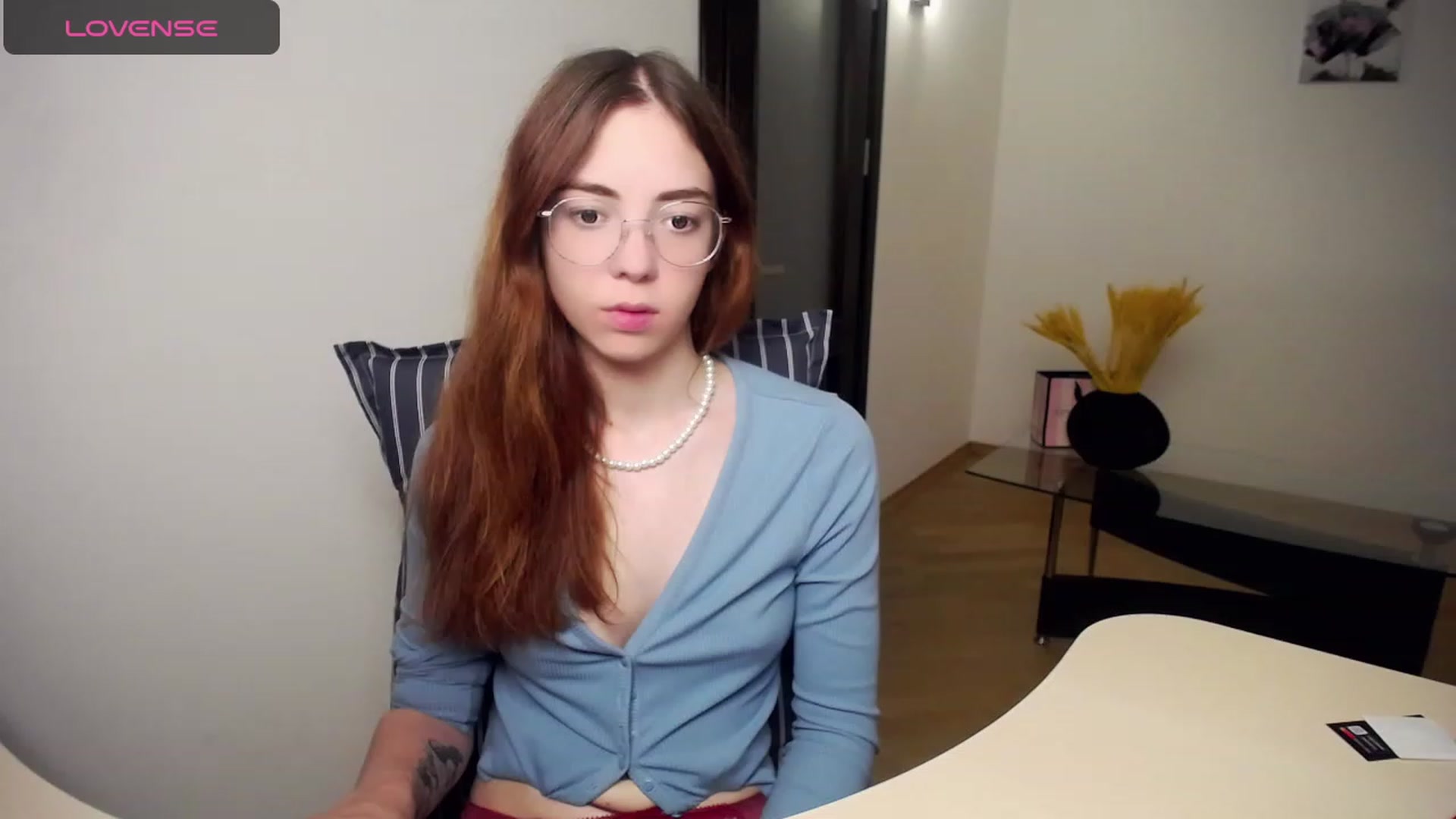 Gallery image thumbnail from KristinaRed's myfreecams stream on, 09/06/2023, 23:45 image 17 of 20