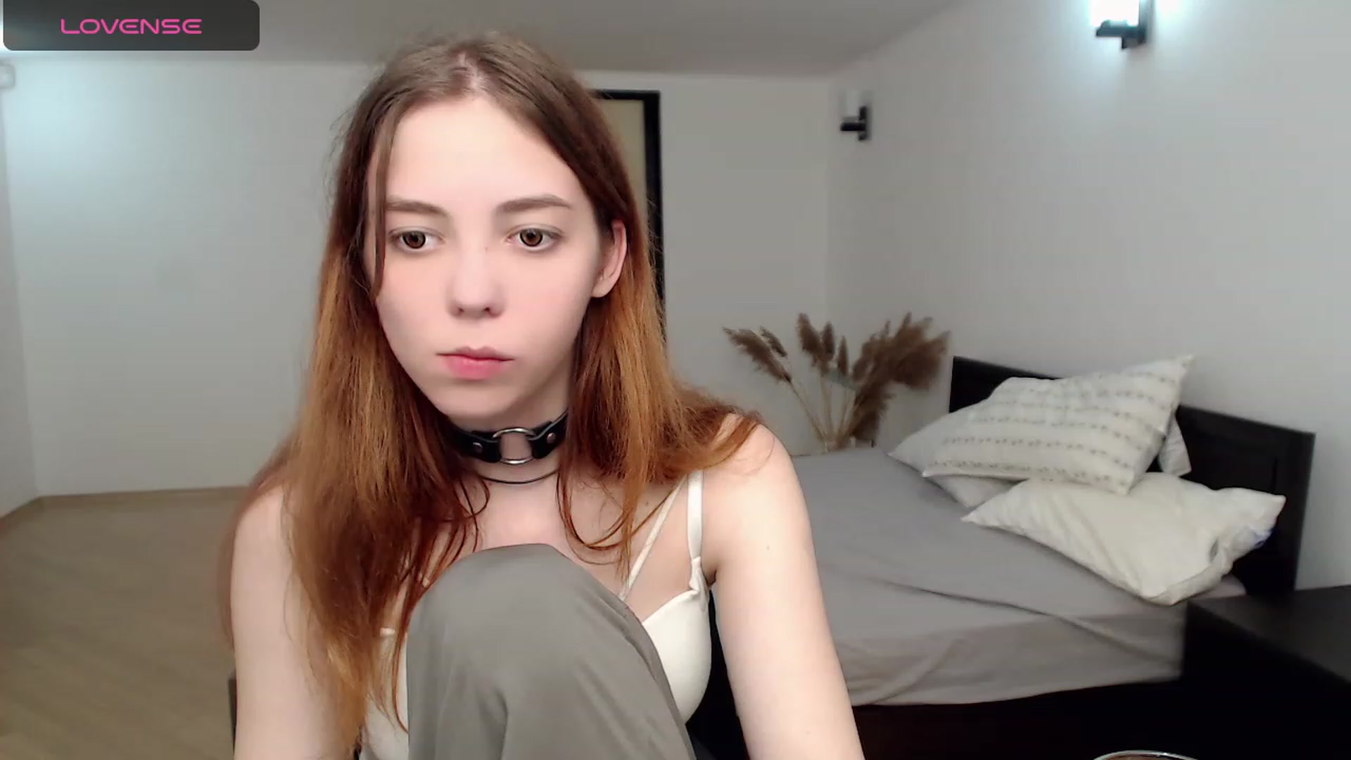 Gallery image thumbnail from KristinaRed's myfreecams stream on, 09/11/2023, 15:38 image 3 of 20