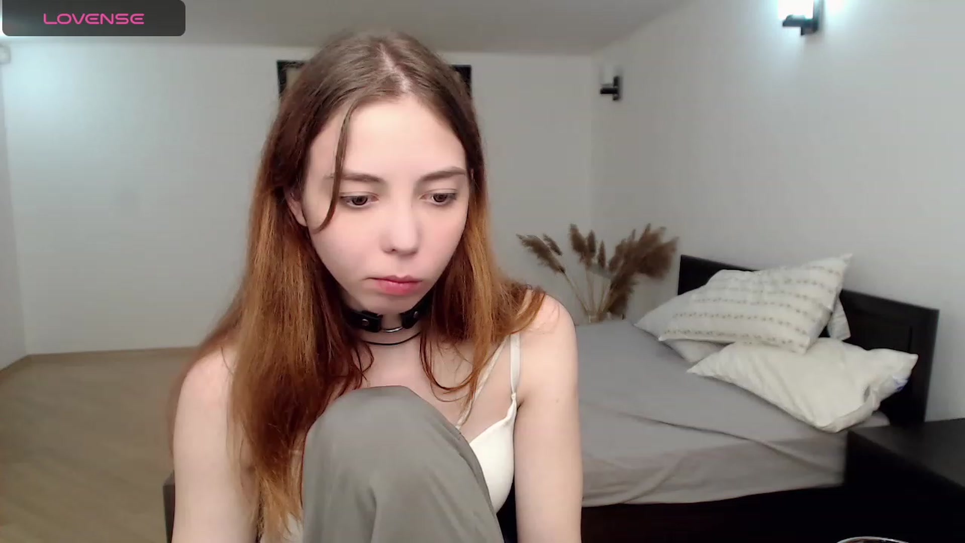 Gallery image thumbnail from KristinaRed's myfreecams stream on, 09/11/2023, 15:38 image 2 of 20