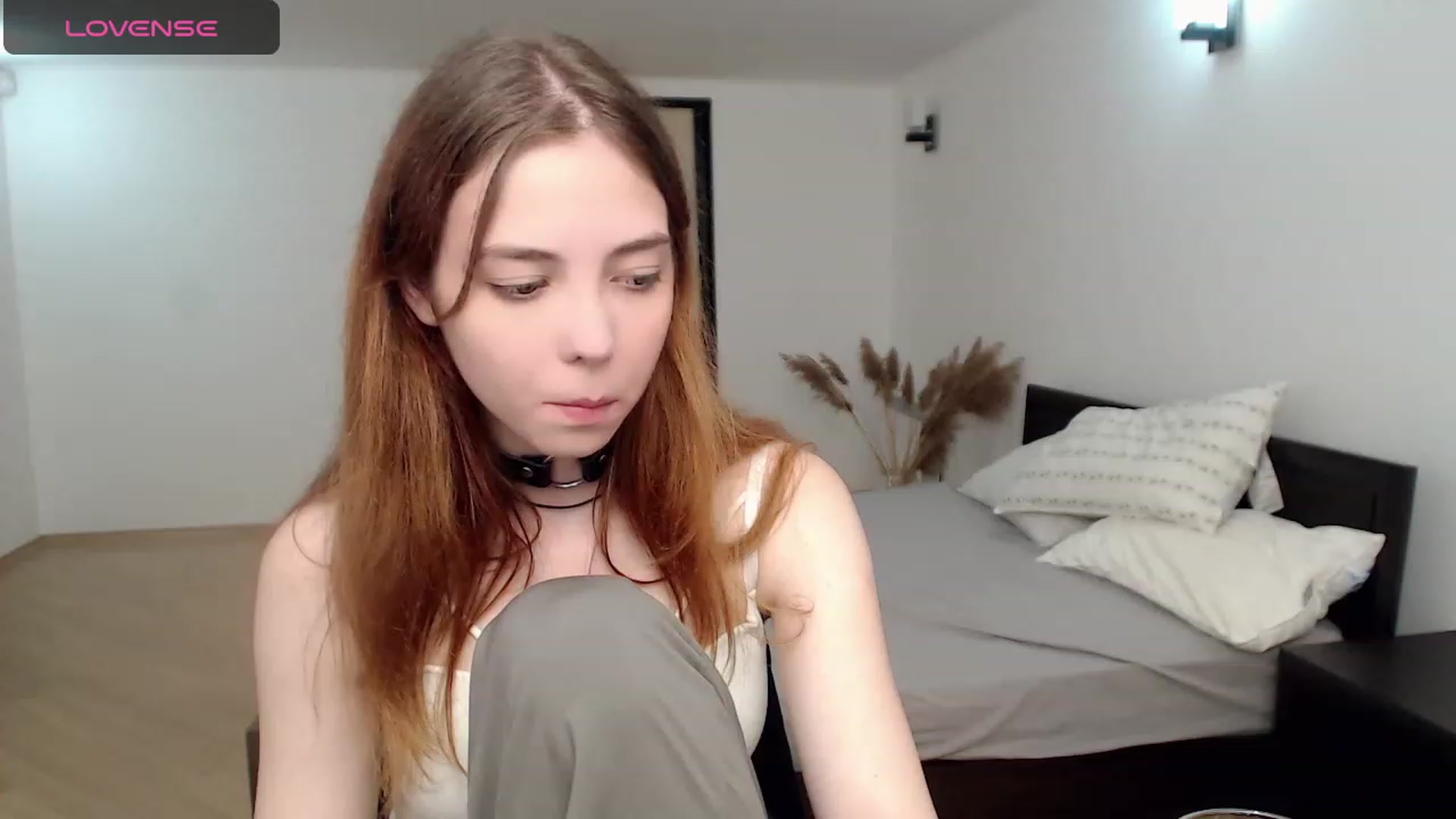 Gallery image thumbnail from KristinaRed's myfreecams stream on, 09/11/2023, 15:38 image 6 of 20