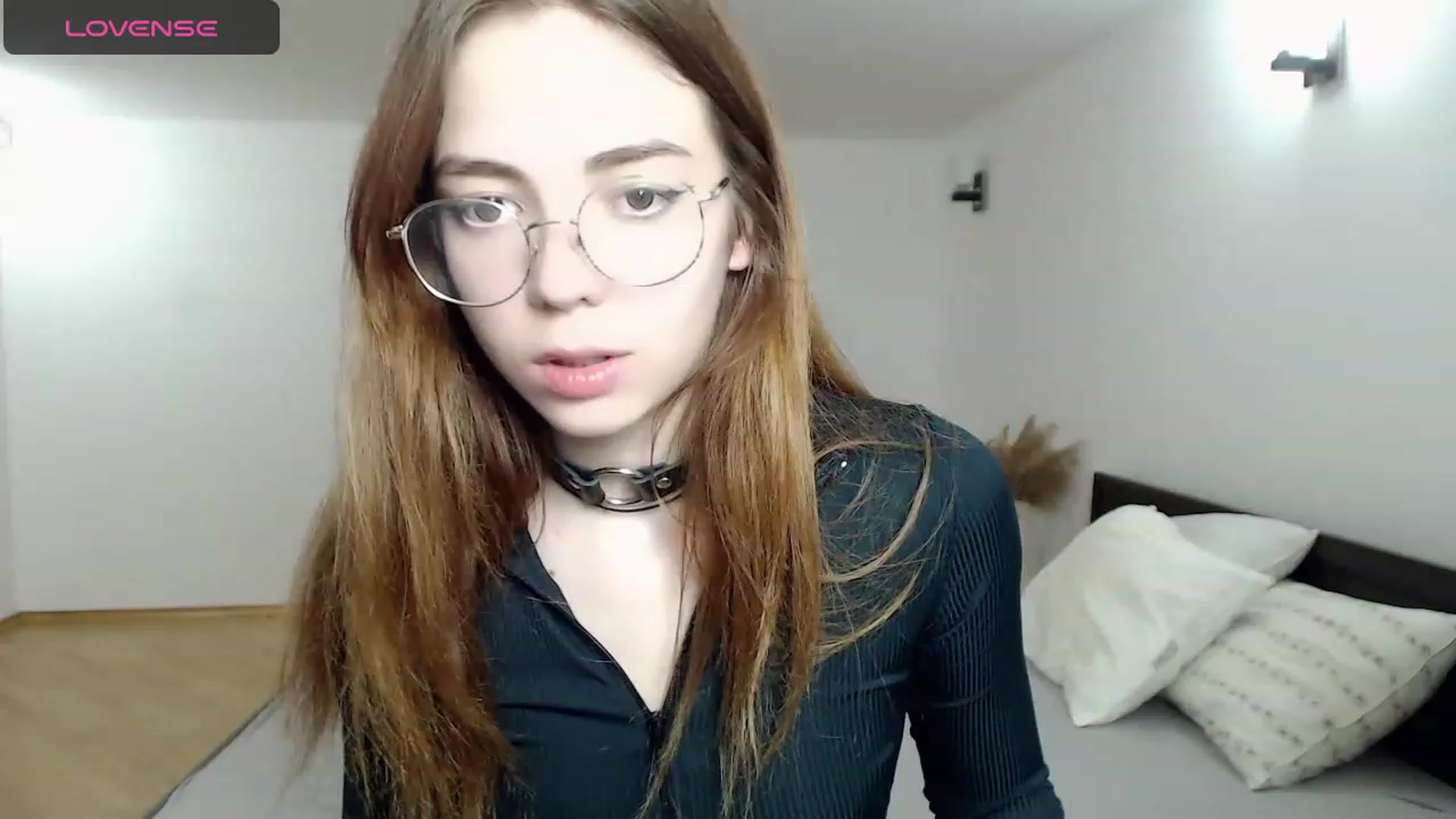 Gallery image thumbnail from KristinaRed's myfreecams stream on, 09/13/2023, 24:35 image 9 of 20