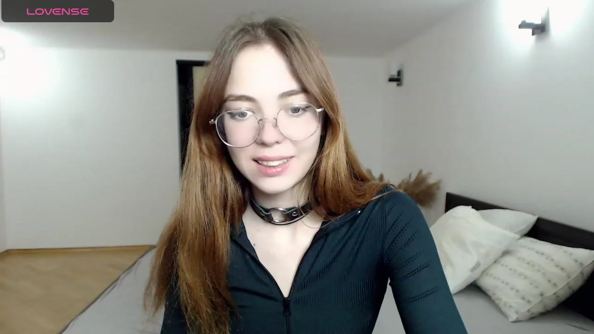 Gallery image thumbnail from KristinaRed's myfreecams stream on, 09/13/2023, 24:35 image 5 of 20