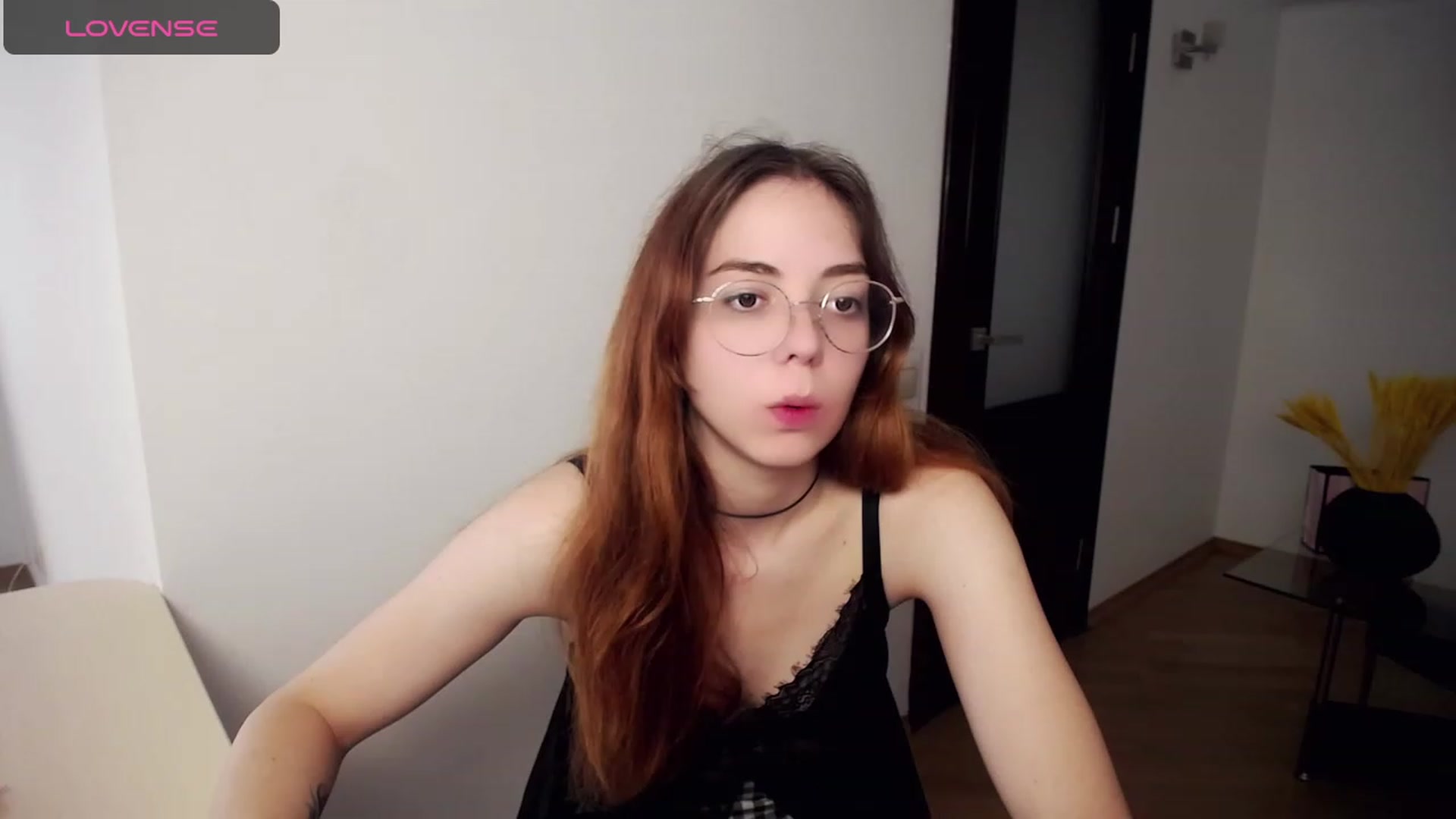 Gallery image thumbnail from KristinaRed's myfreecams stream on, 09/16/2023, 11:21 image 7 of 20