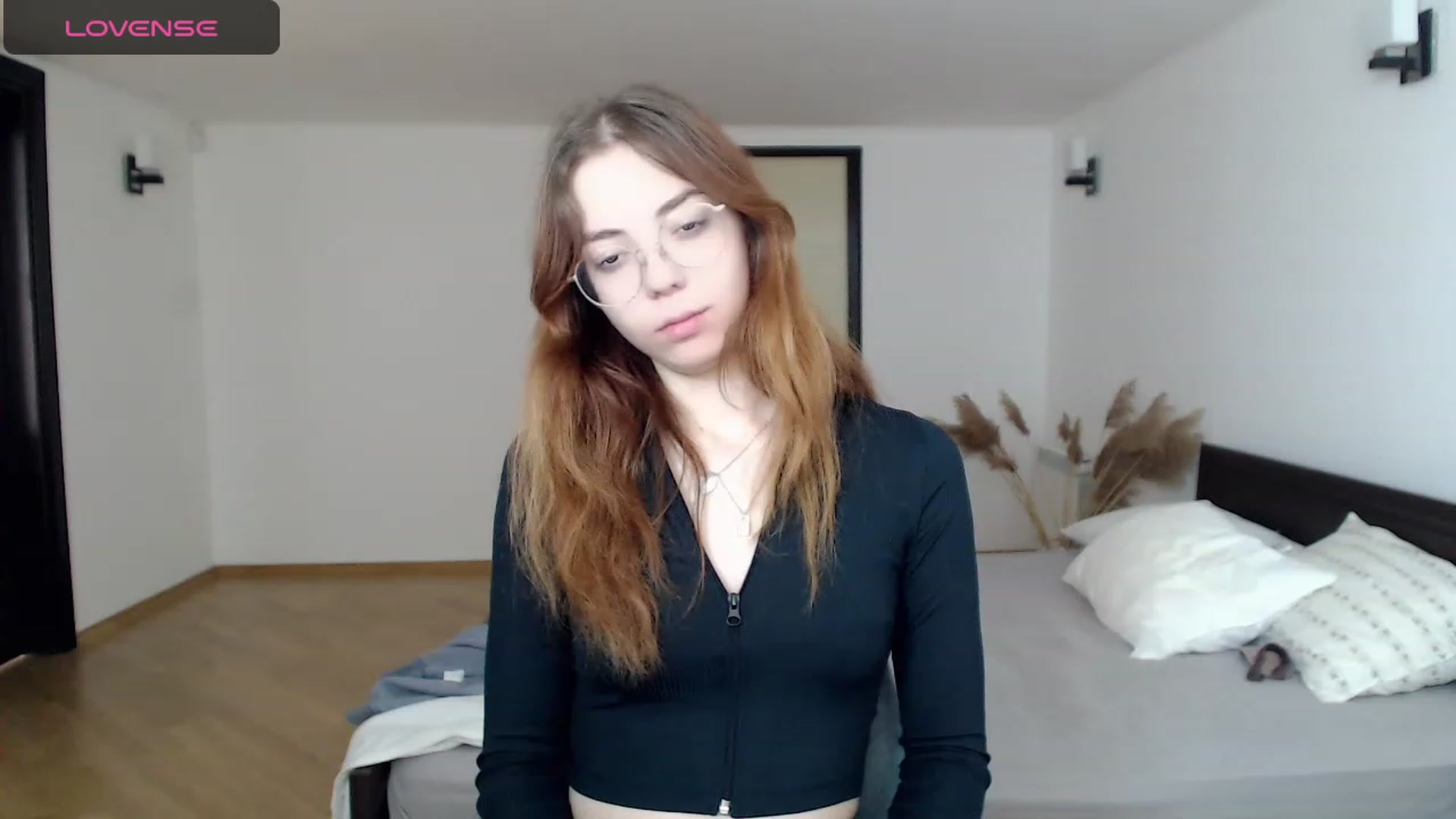 Gallery image thumbnail from KristinaRed's myfreecams stream on, 09/26/2023, 09:40 image 6 of 20