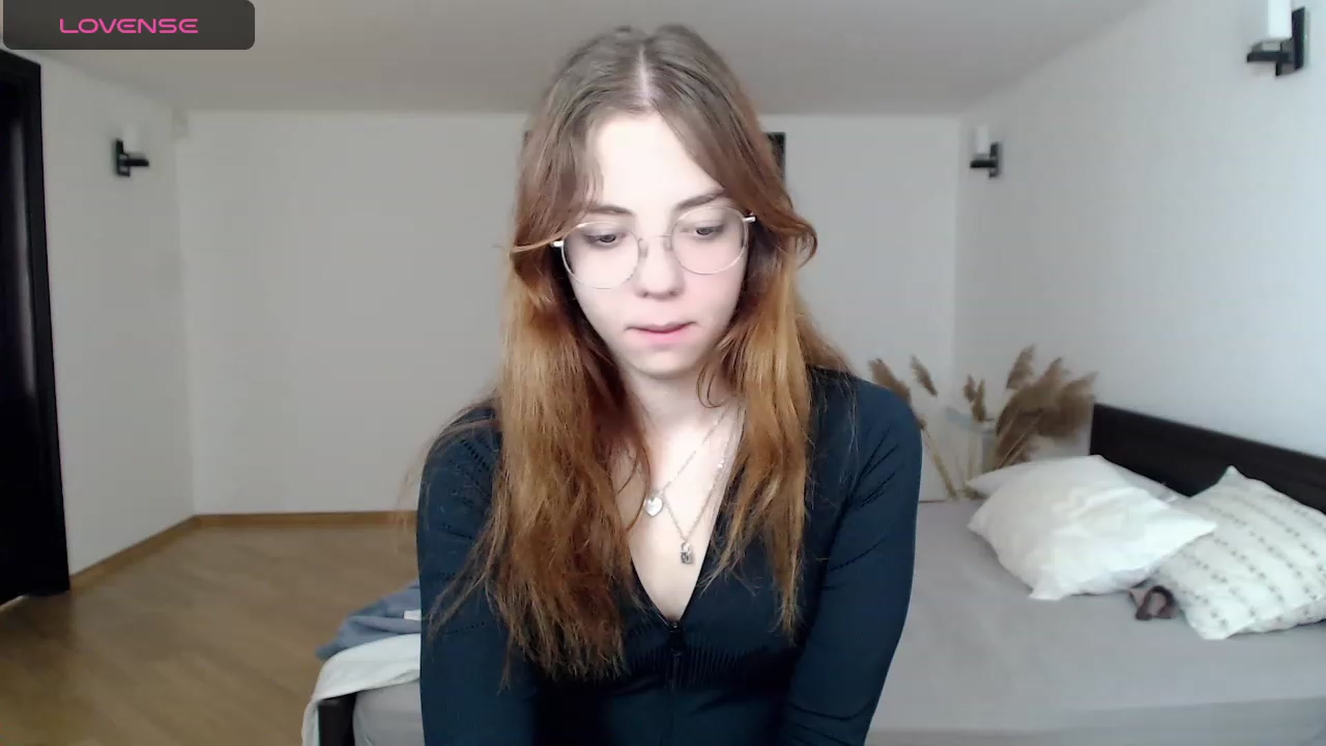 Gallery image thumbnail from KristinaRed's myfreecams stream on, 09/26/2023, 09:40 image 4 of 20