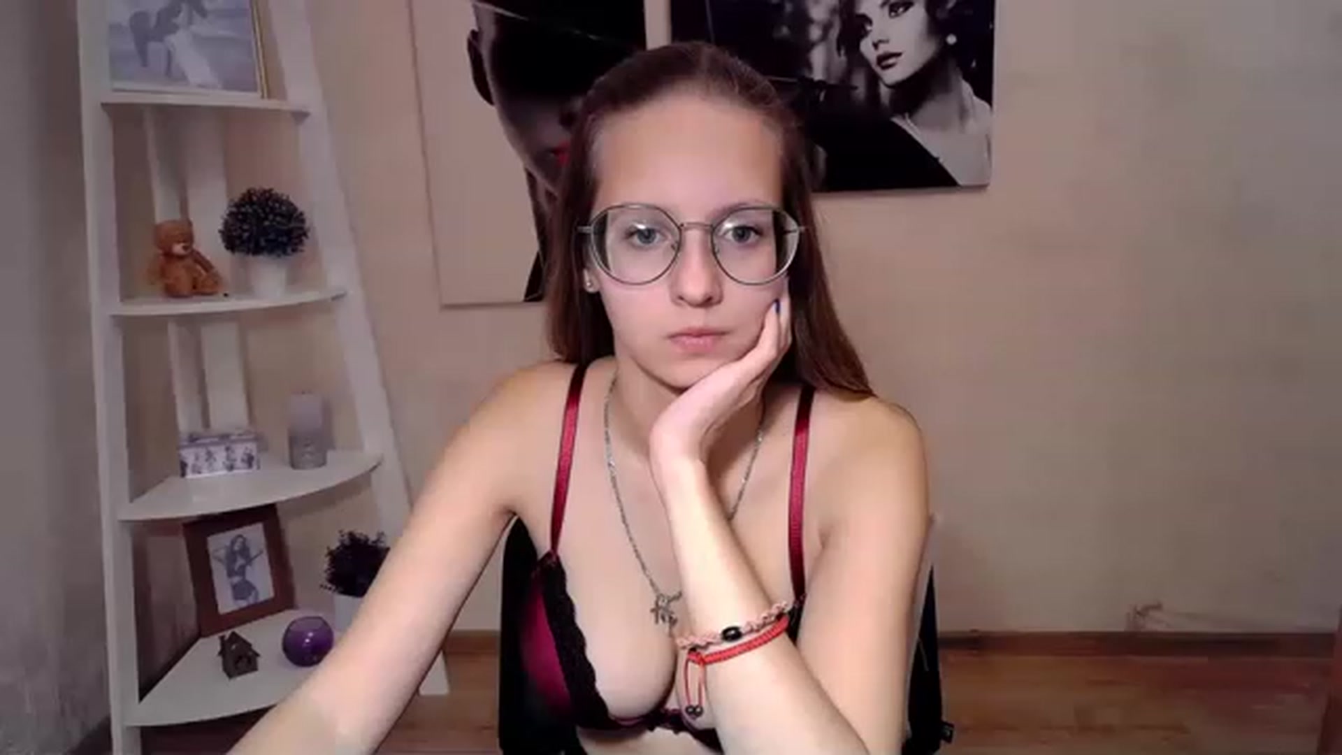 Gallery image thumbnail from Kristina_Adel's myfreecams stream on, 11/23/2022, 12:05 image 2 of 20