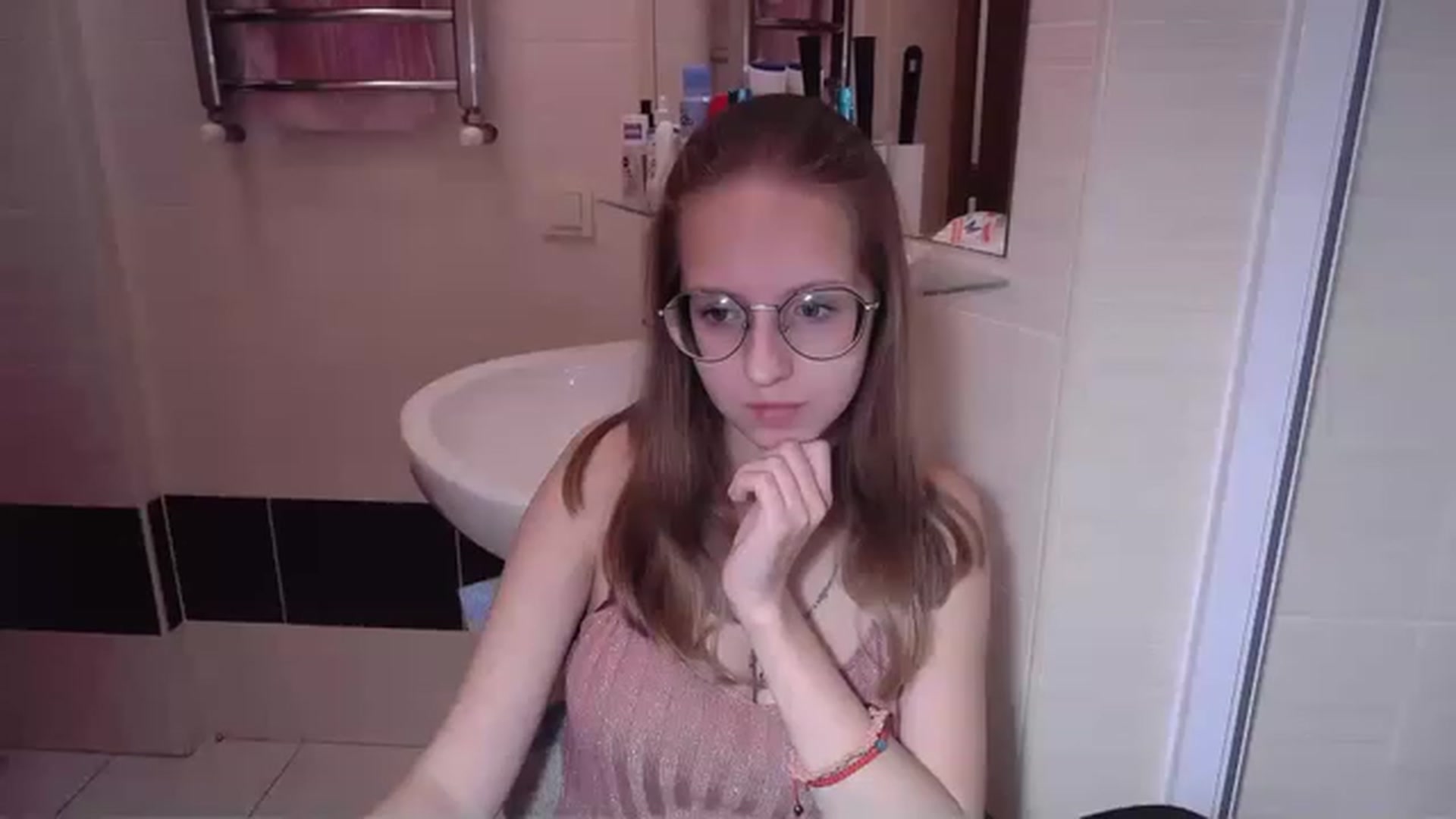 Gallery image thumbnail from Kristina_Adel's myfreecams stream on, 11/28/2022, 10:54 image 7 of 20