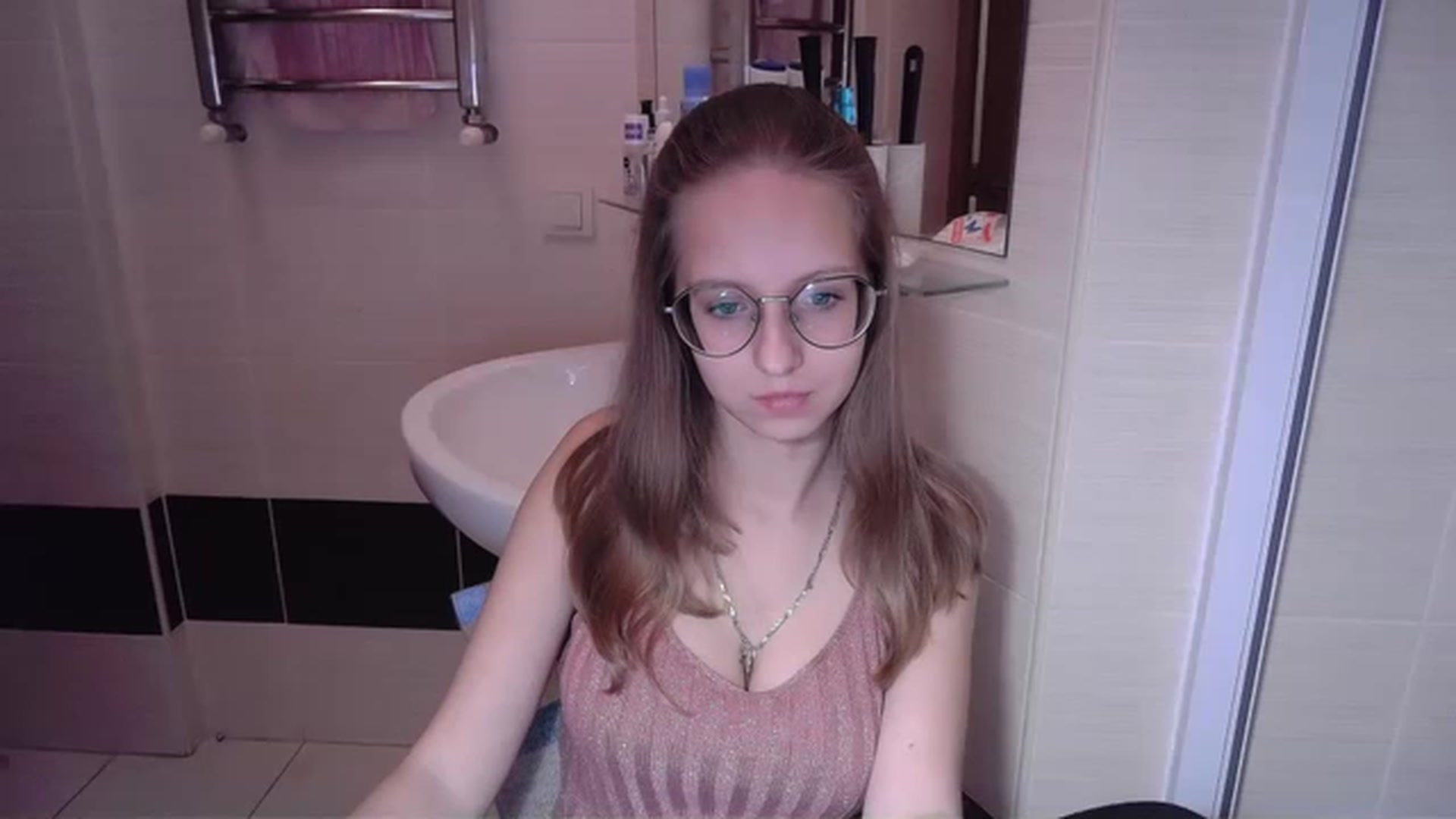 Gallery image thumbnail from Kristina_Adel's myfreecams stream on, 11/28/2022, 10:54 image 5 of 20