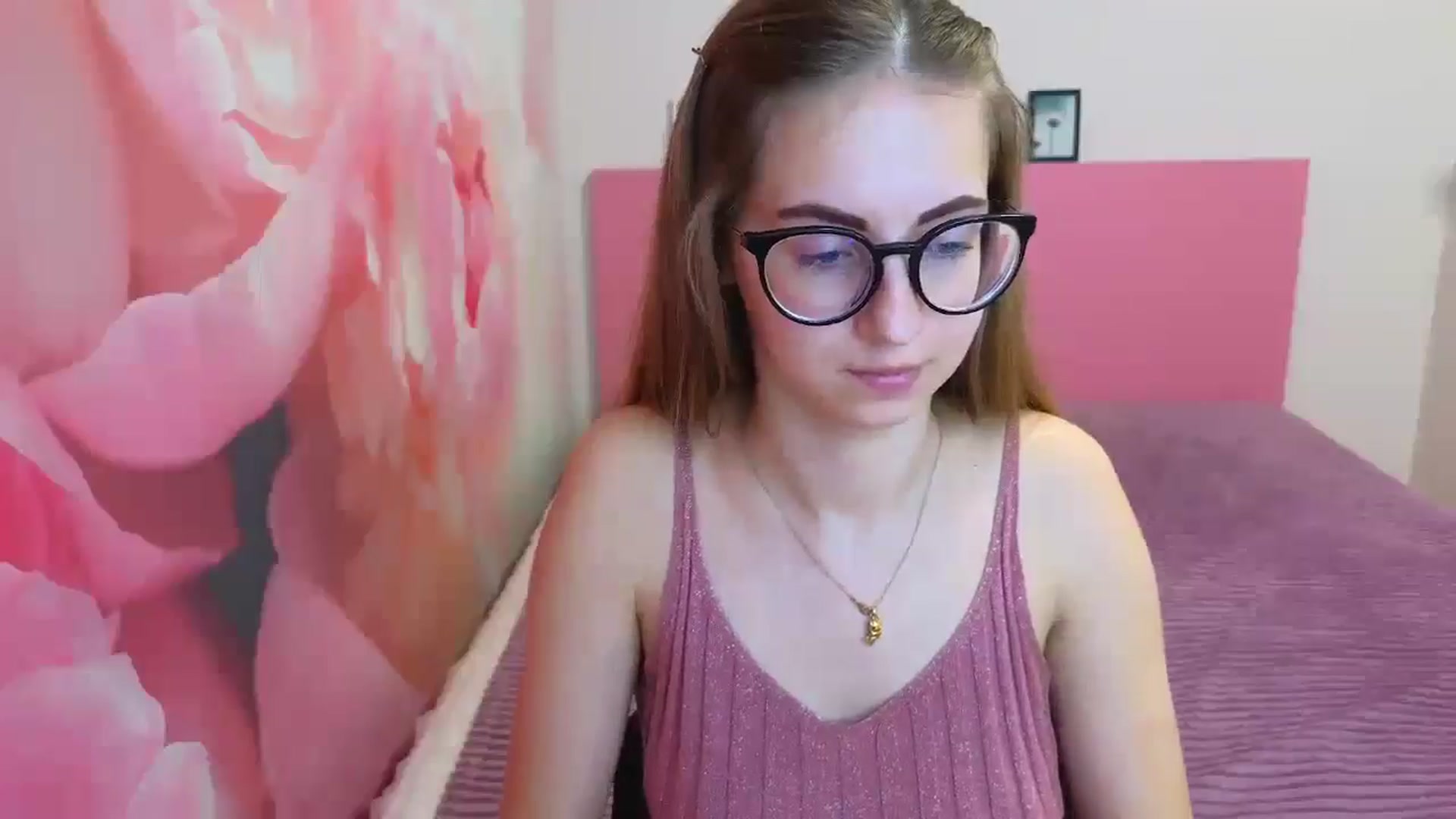 Gallery image thumbnail from Kristina_Adel's myfreecams stream on, 03/26/2025, 09:58 image 4 of 20