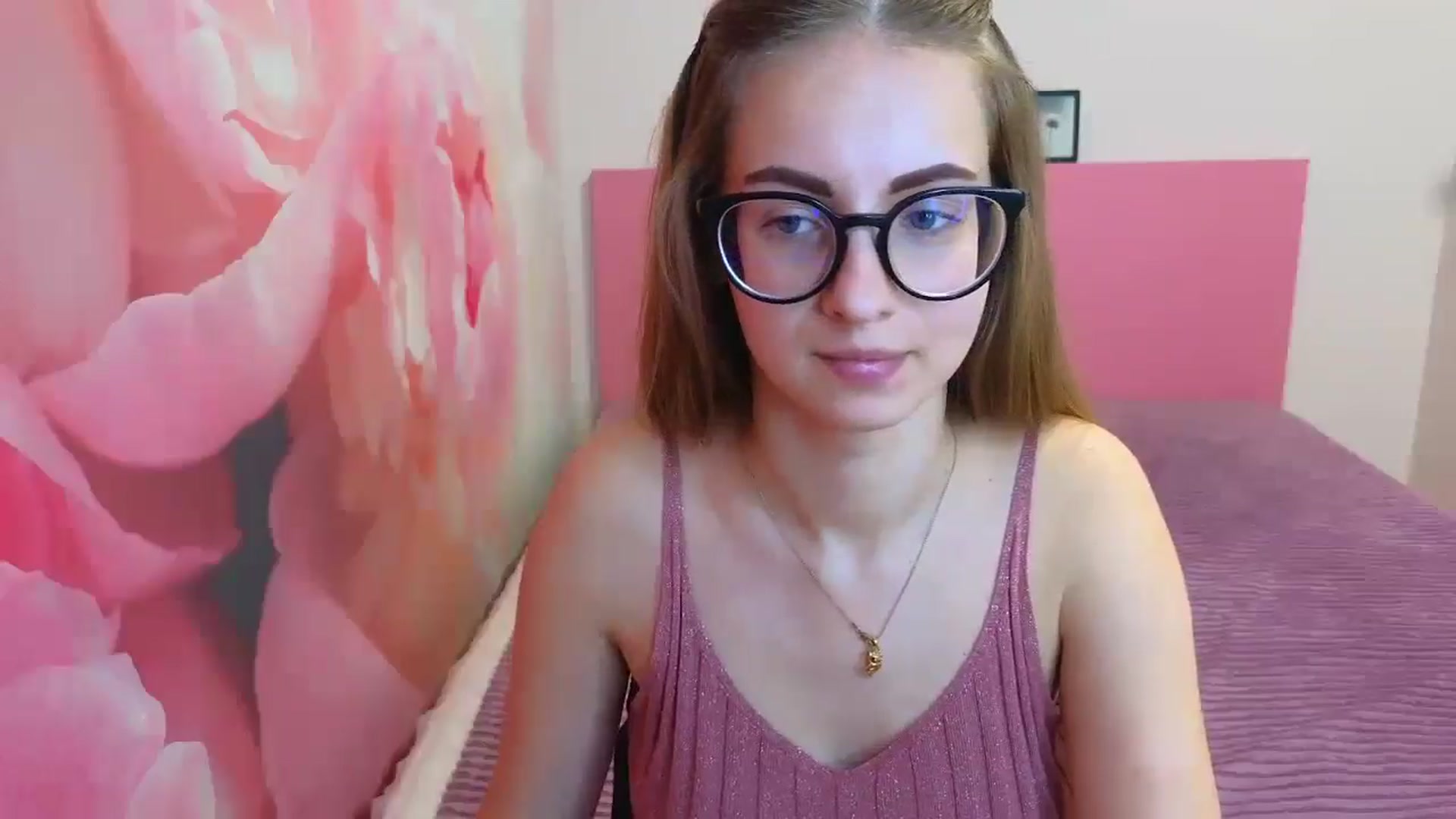 Gallery image thumbnail from Kristina_Adel's myfreecams stream on, 03/26/2025, 09:58 image 2 of 20