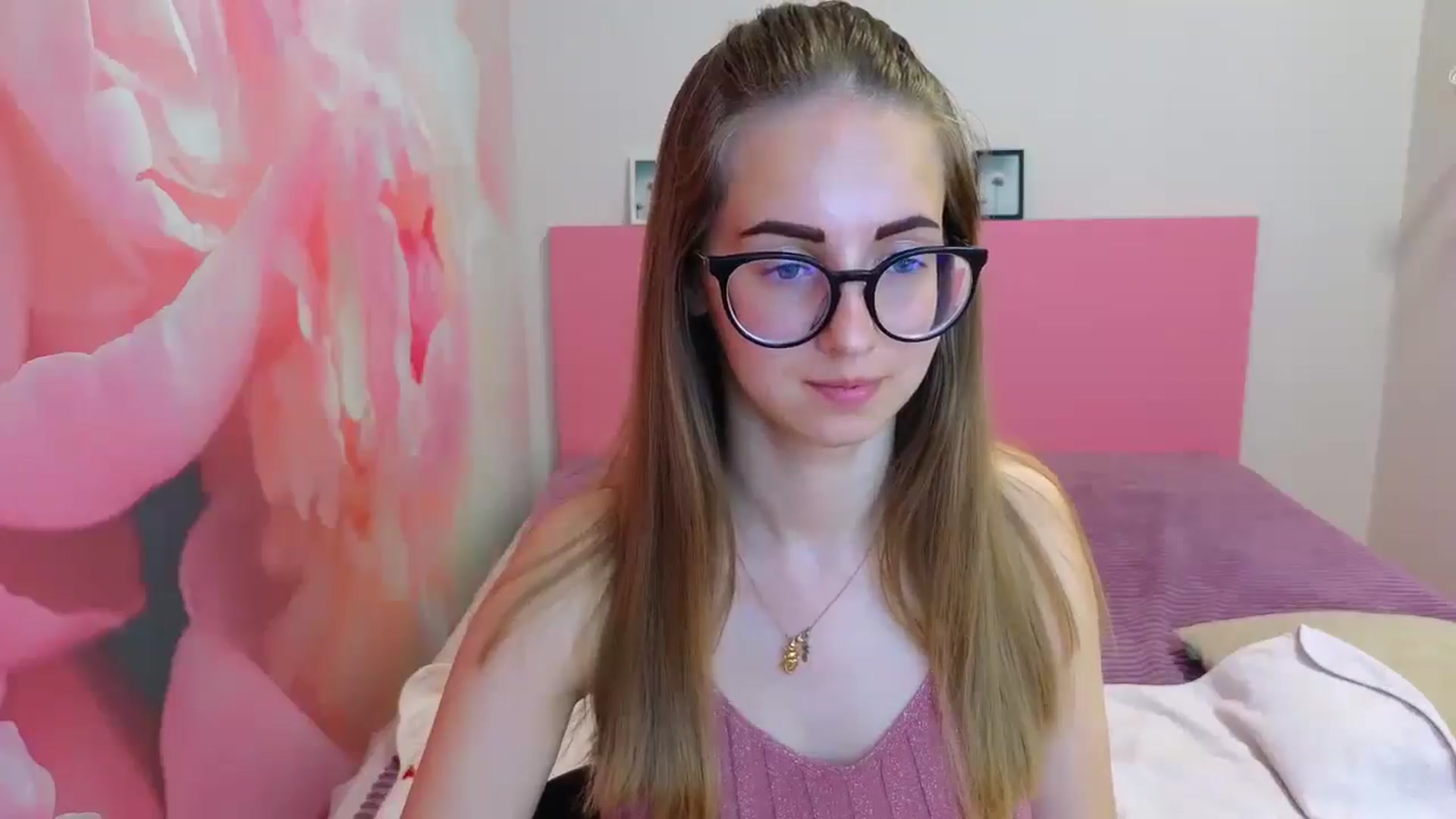 Gallery image thumbnail from Kristina_Adel's myfreecams stream on, 05/05/2025, 09:13 image 3 of 20