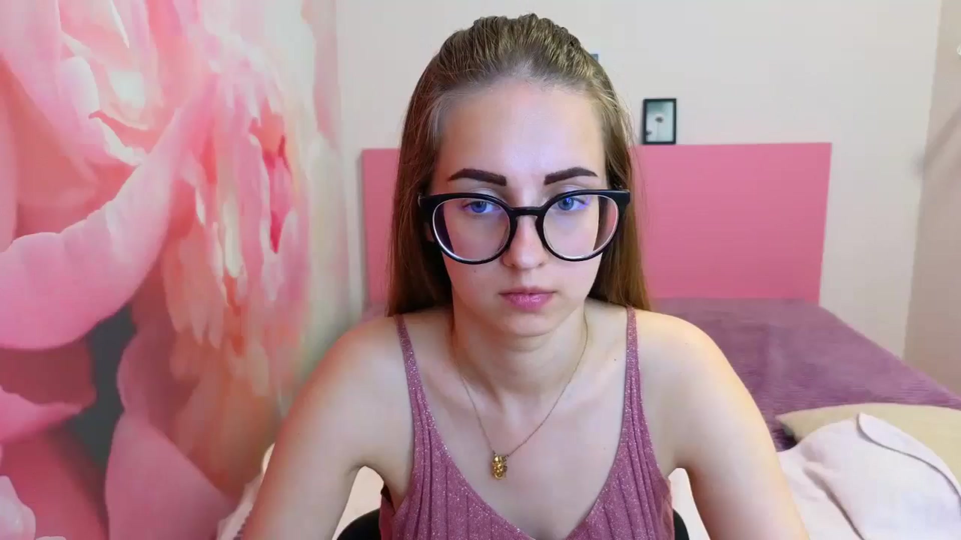 Gallery image thumbnail from Kristina_Adel's myfreecams stream on, 05/05/2025, 09:13 image 10 of 20