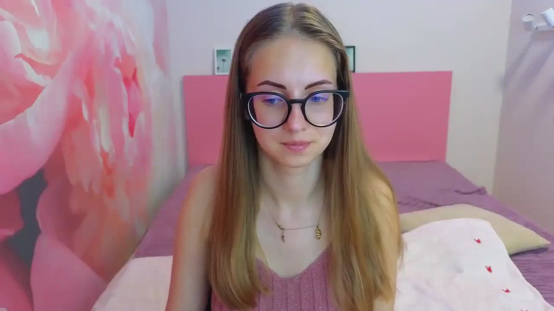 Gallery image thumbnail from Kristina_Adel's myfreecams stream on, 05/15/2025, 13:27 image 2 of 20