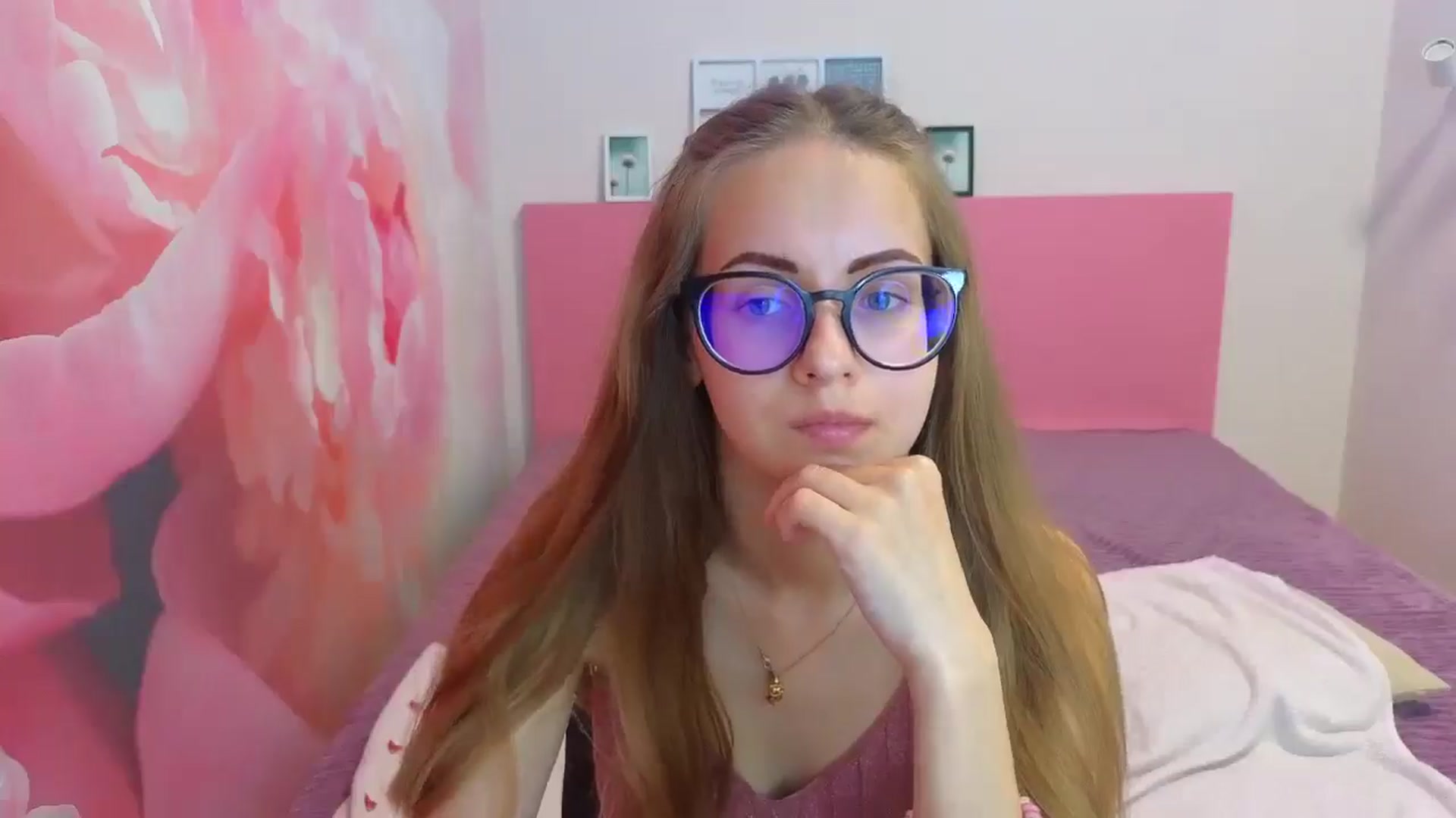 Gallery image thumbnail from Kristina_Adel's myfreecams stream on, 05/15/2025, 16:20 image 5 of 20