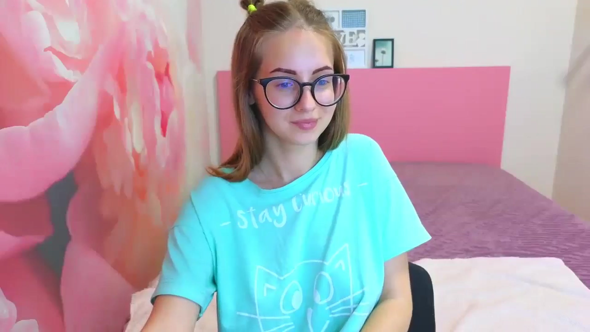 Gallery image thumbnail from Kristina_Adel's myfreecams stream on, 05/29/2025, 15:58 image 8 of 20