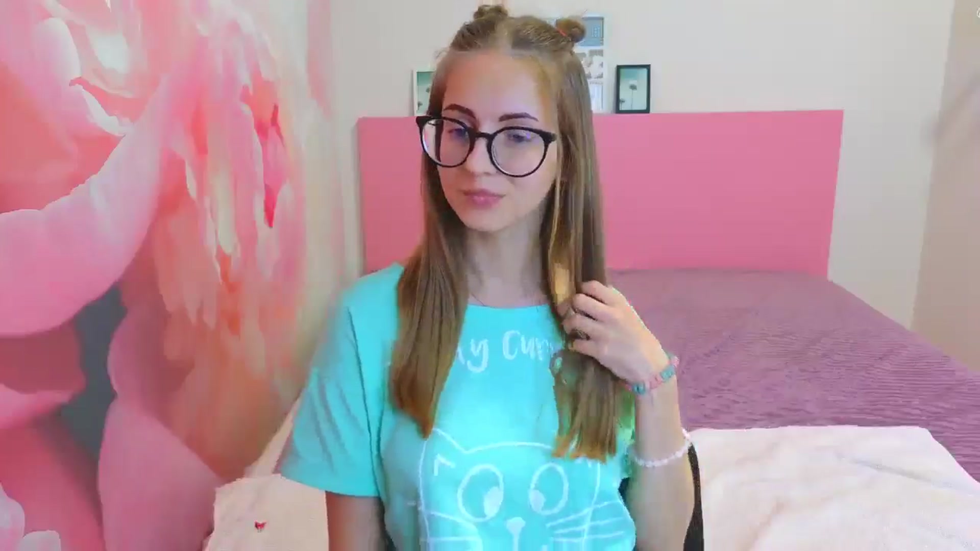 Gallery image thumbnail from Kristina_Adel's myfreecams stream on, 05/29/2025, 15:58 image 18 of 20