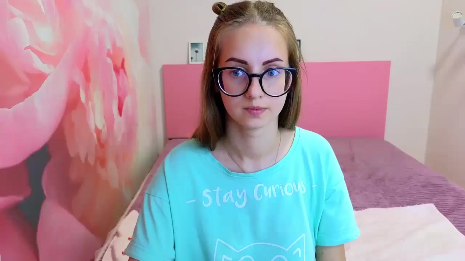Gallery image thumbnail from Kristina_Adel's myfreecams stream on, 05/30/2025, 07:45 image 1 of 20