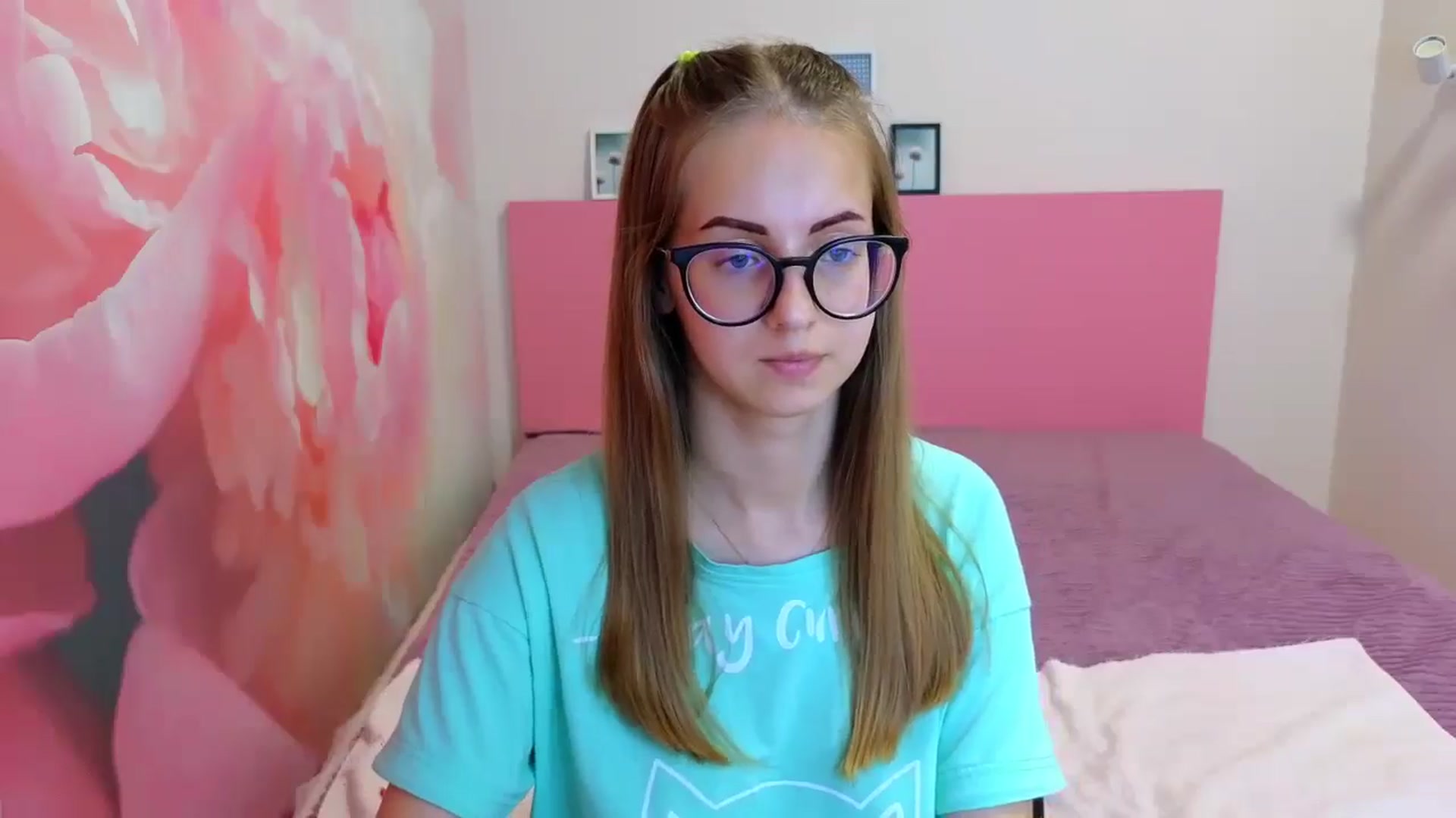Gallery image thumbnail from Kristina_Adel's myfreecams stream on, 05/30/2025, 08:50 image 11 of 20