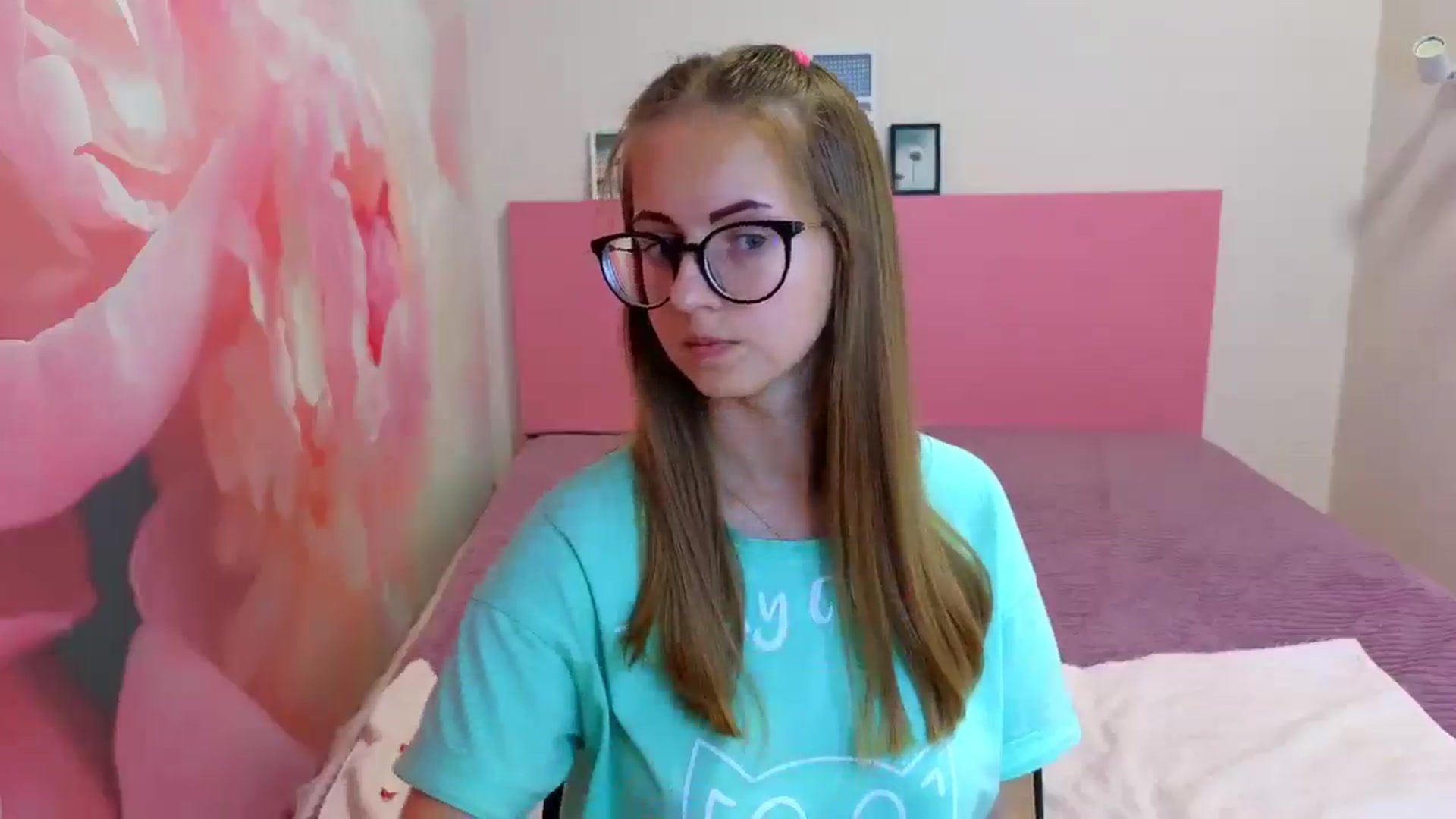Gallery image thumbnail from Kristina_Adel's myfreecams stream on, 05/30/2025, 08:50 image 5 of 20