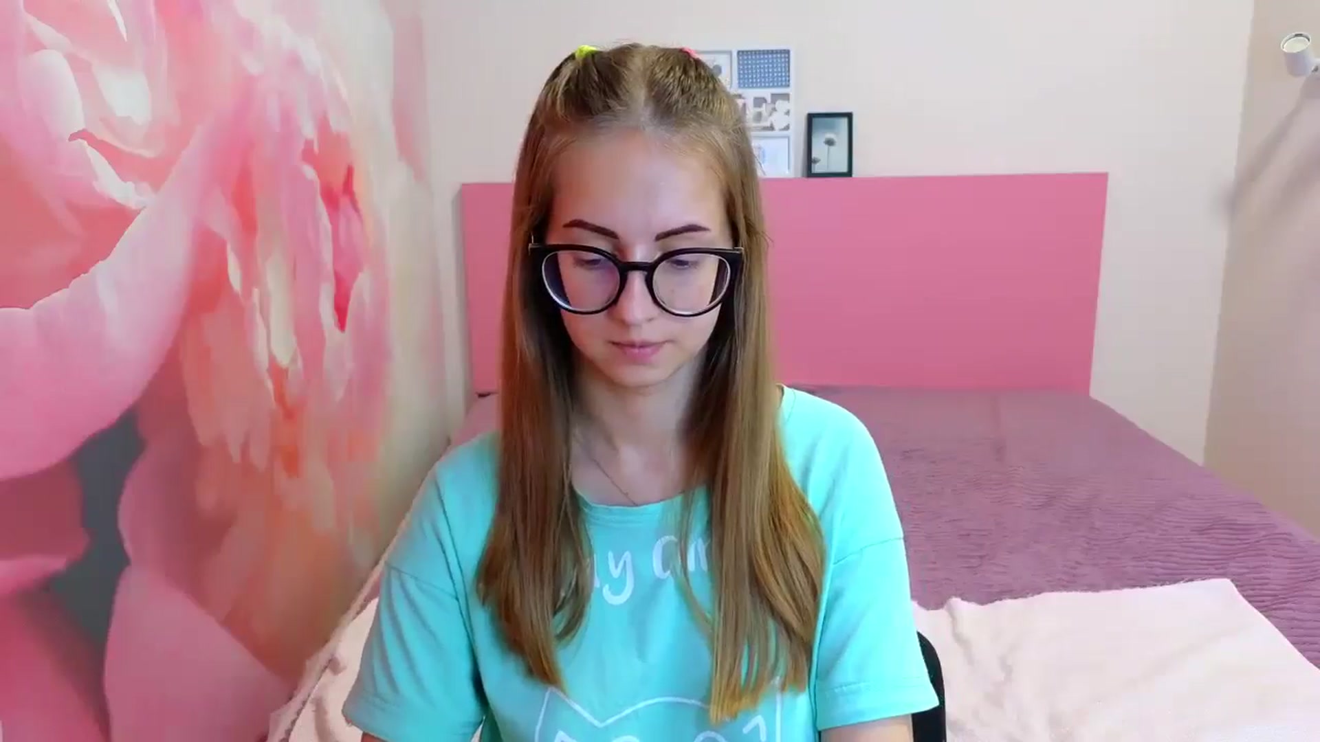 Gallery image thumbnail from Kristina_Adel's myfreecams stream on, 05/30/2025, 08:50 image 8 of 20