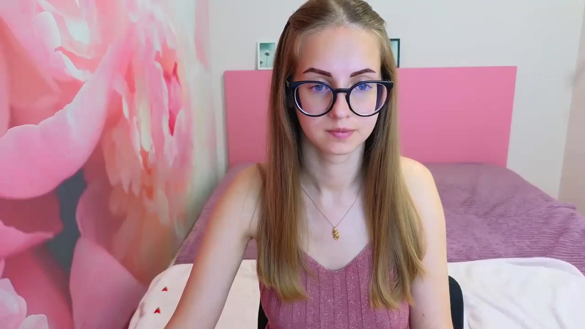 Gallery image thumbnail from Kristina_Adel's myfreecams stream on, 05/31/2025, 07:53 image 19 of 20