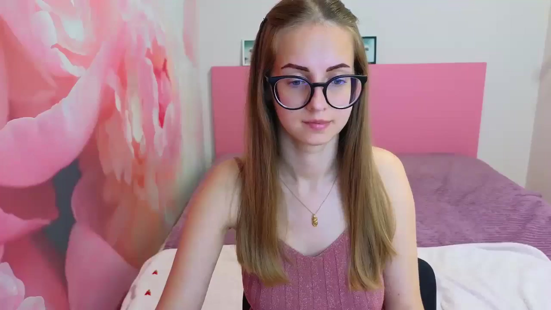 Gallery image thumbnail from Kristina_Adel's myfreecams stream on, 05/31/2025, 07:53 image 14 of 20