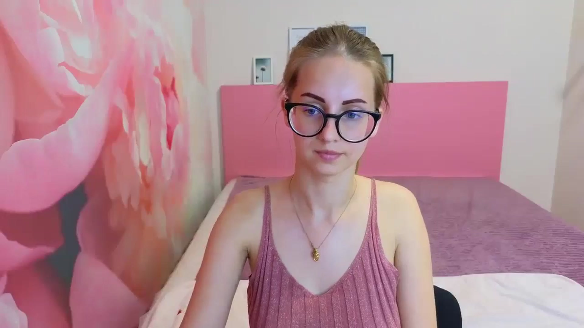Gallery image thumbnail from Kristina_Adel's myfreecams stream on, 06/02/2025, 10:54 image 12 of 20