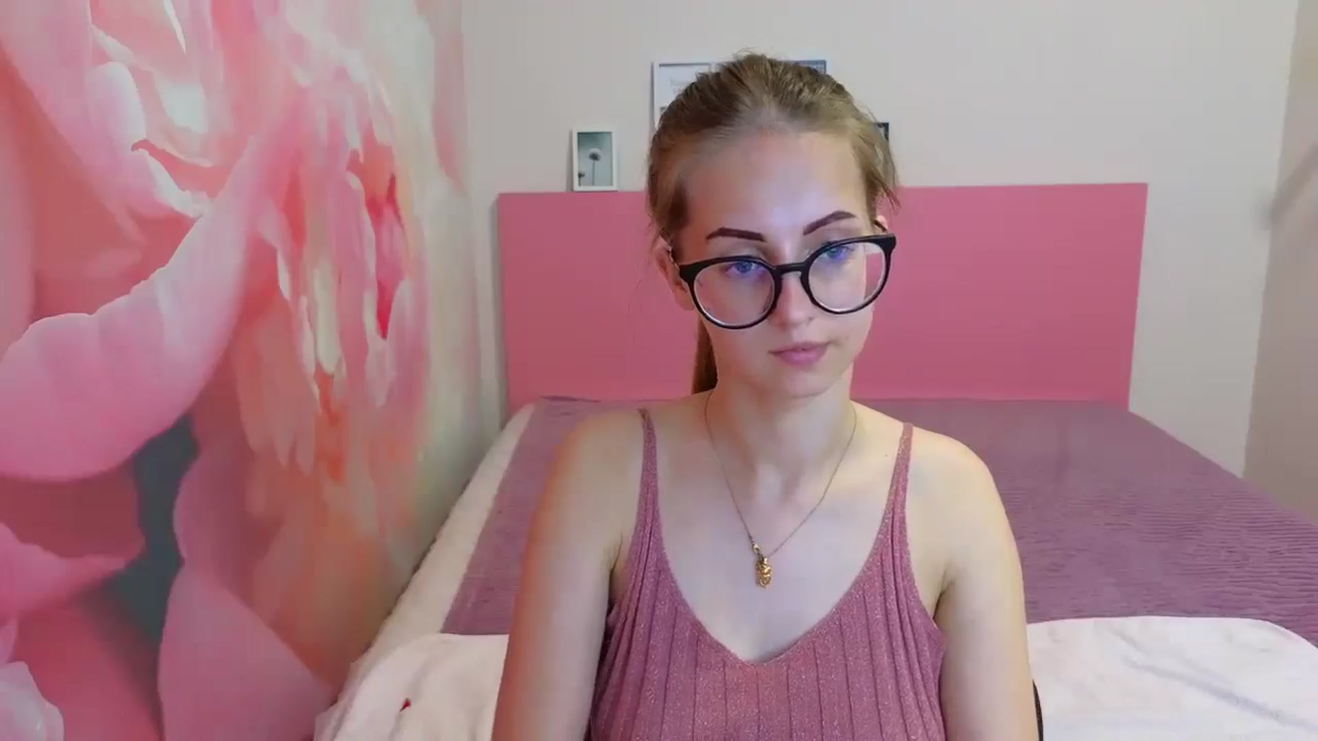 Gallery image thumbnail from Kristina_Adel's myfreecams stream on, 06/02/2025, 10:54 image 19 of 20