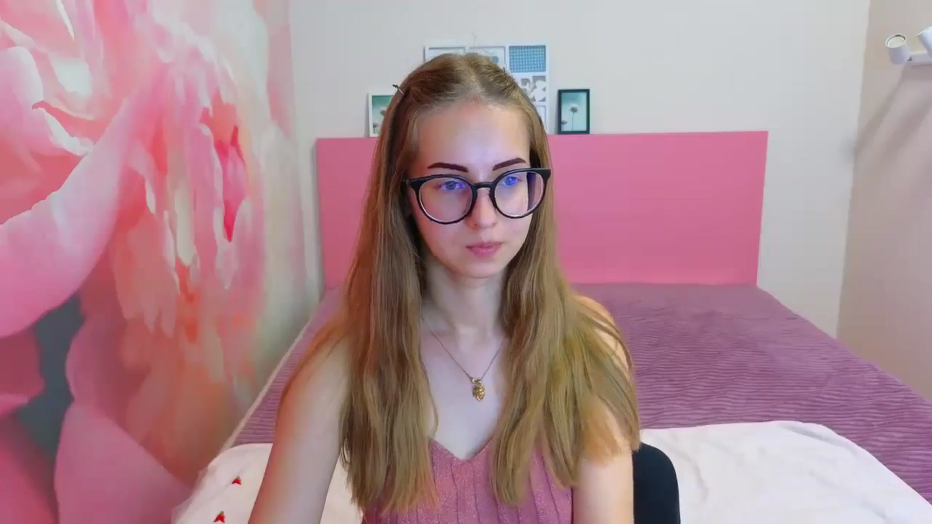 Gallery image thumbnail from Kristina_Adel's myfreecams stream on, 06/09/2025, 07:49 image 16 of 20