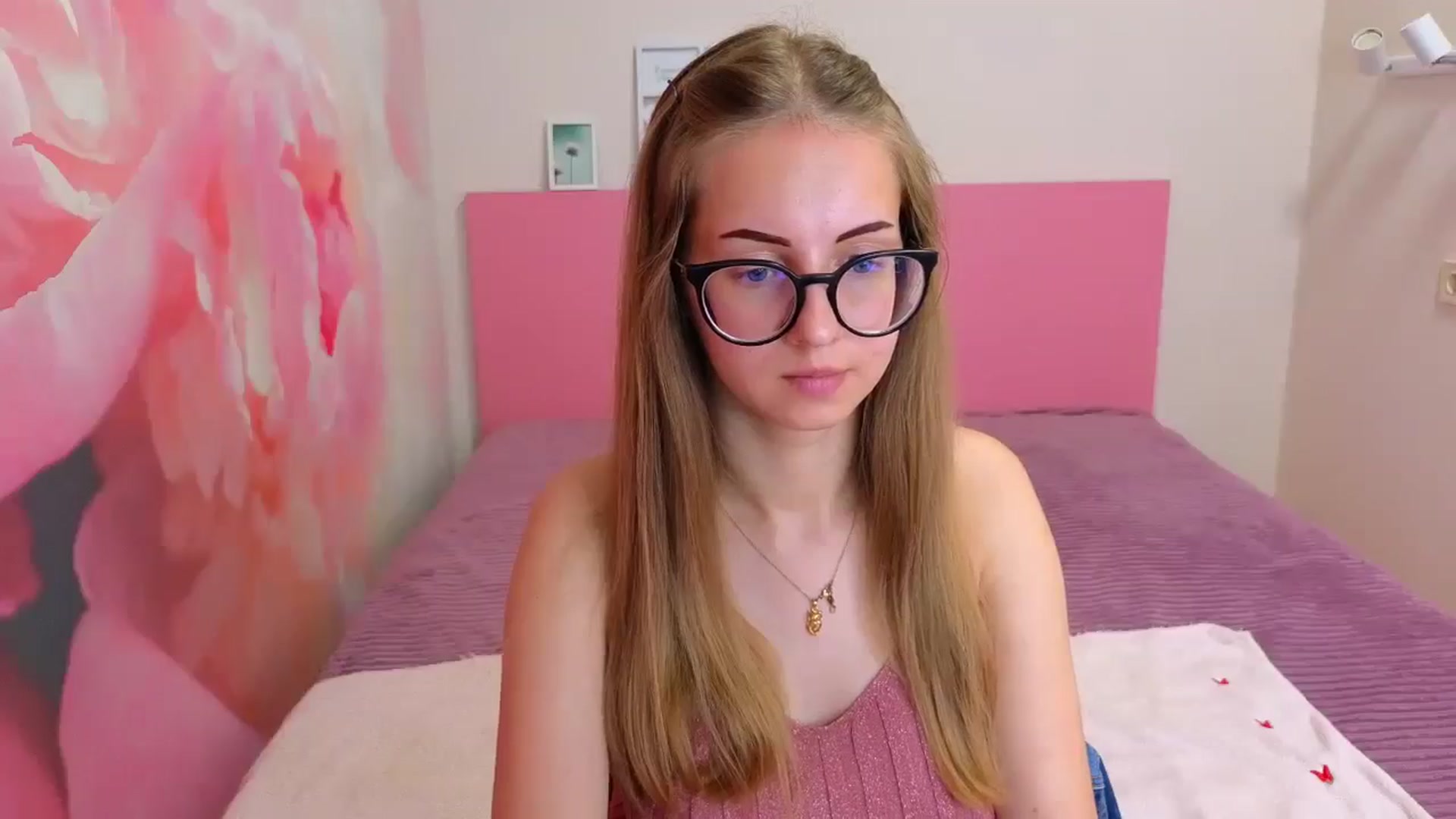 Gallery image thumbnail from Kristina_Adel's myfreecams stream on, 06/12/2025, 07:23 image 7 of 20