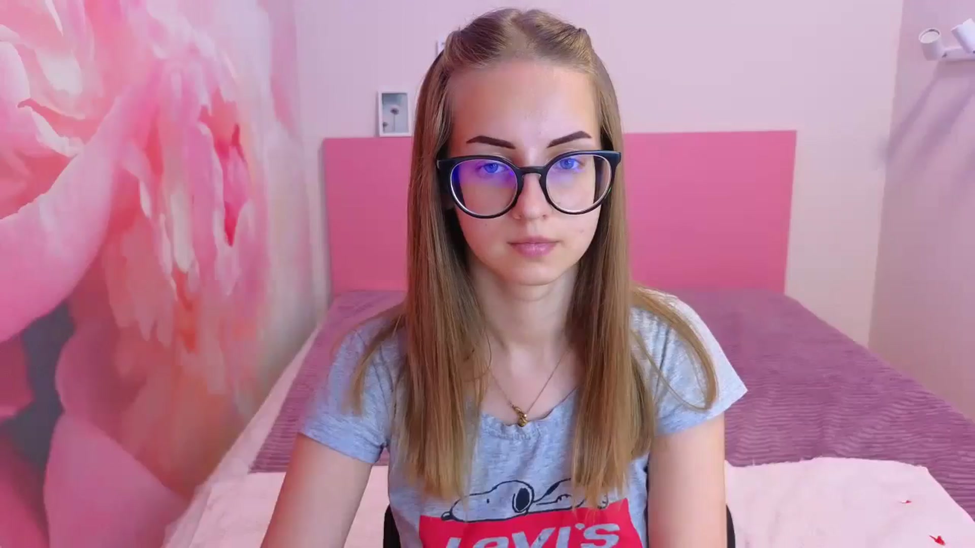Gallery image thumbnail from Kristina_Adel's myfreecams stream on, 06/18/2025, 10:13 image 6 of 20