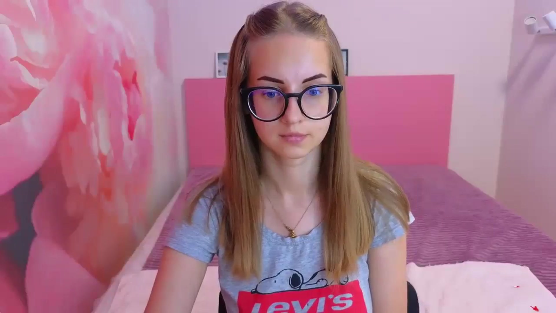 Gallery image thumbnail from Kristina_Adel's myfreecams stream on, 06/18/2025, 10:13 image 3 of 20