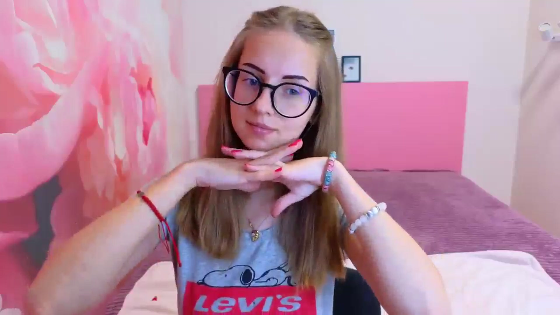 Gallery image thumbnail from Kristina_Adel's myfreecams stream on, 06/23/2025, 07:27 image 5 of 20