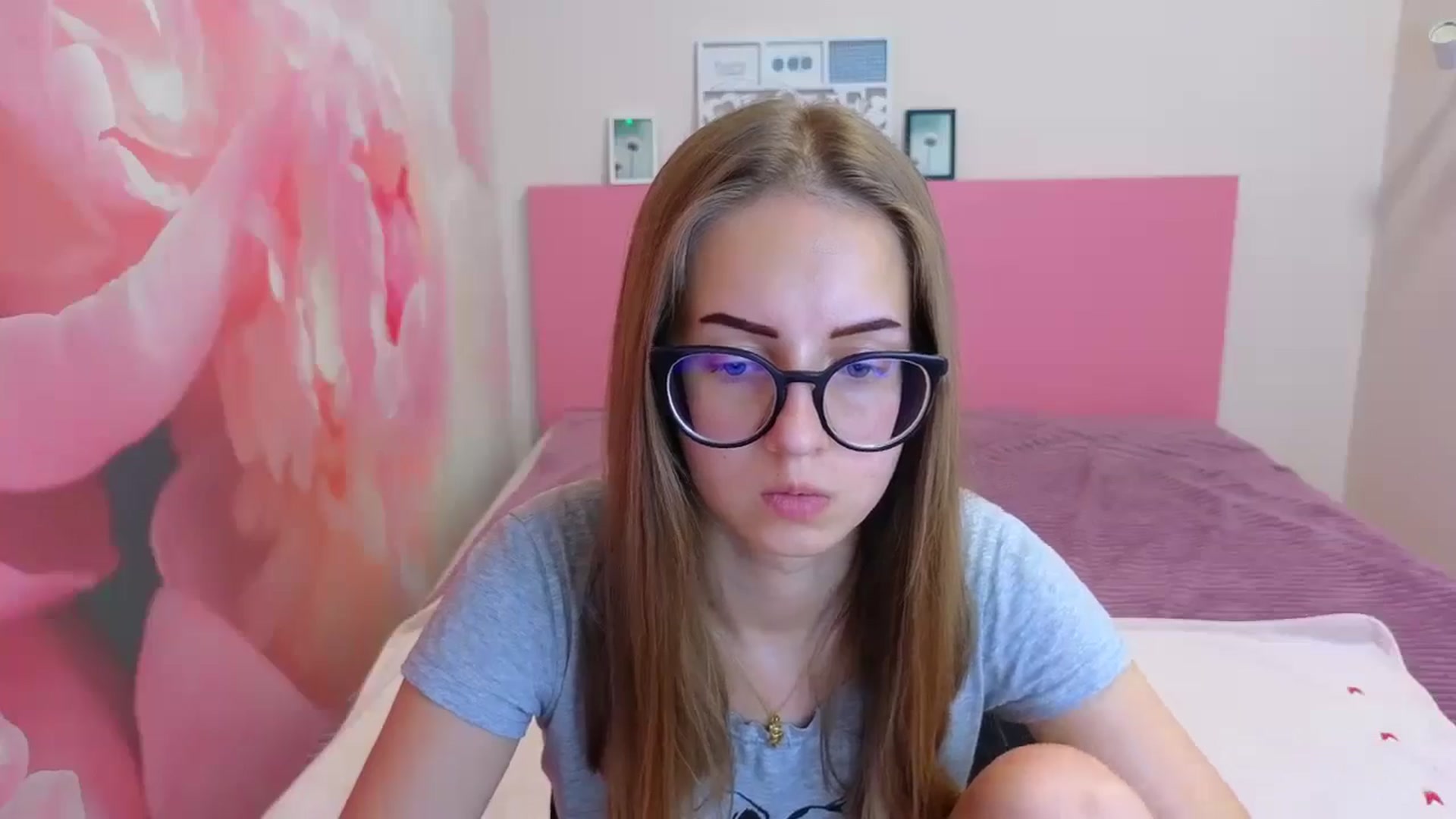 Gallery image thumbnail from Kristina_Adel's myfreecams stream on, 06/26/2025, 16:40 image 12 of 20