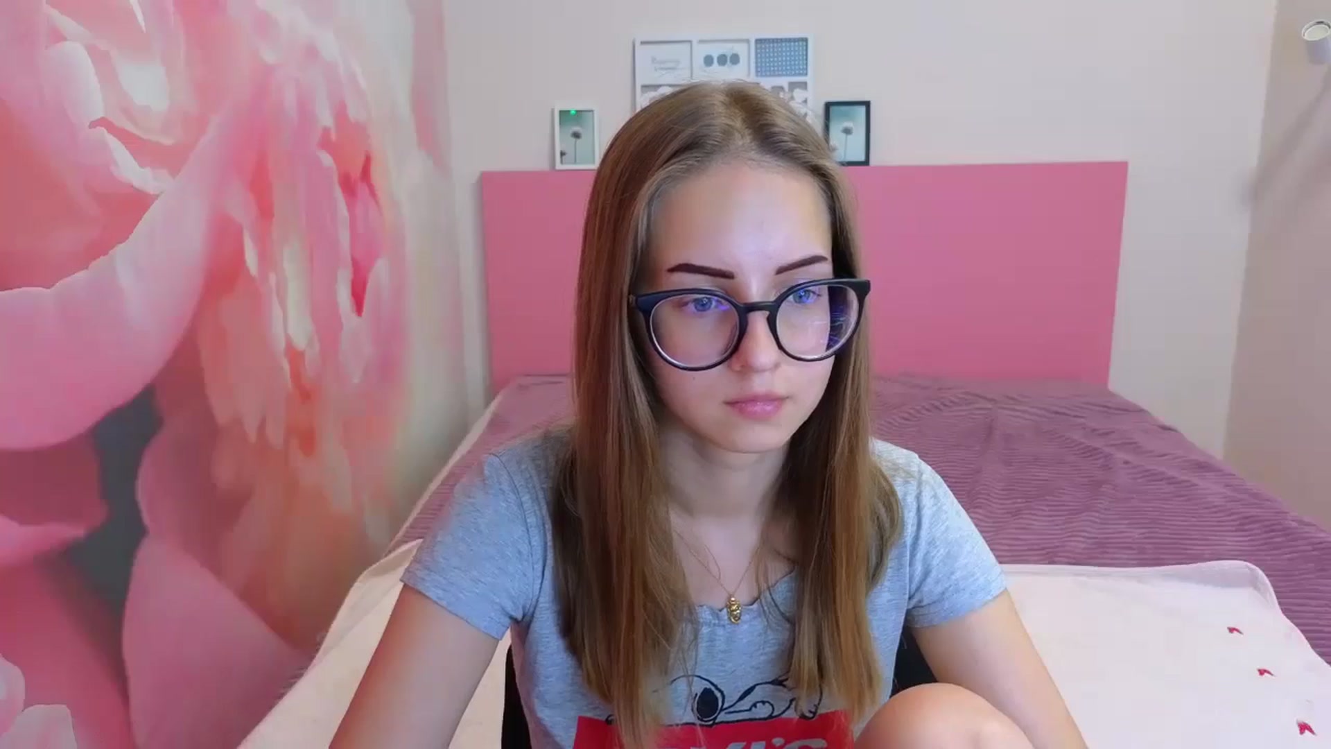 Gallery image thumbnail from Kristina_Adel's myfreecams stream on, 06/26/2025, 16:40 image 7 of 20