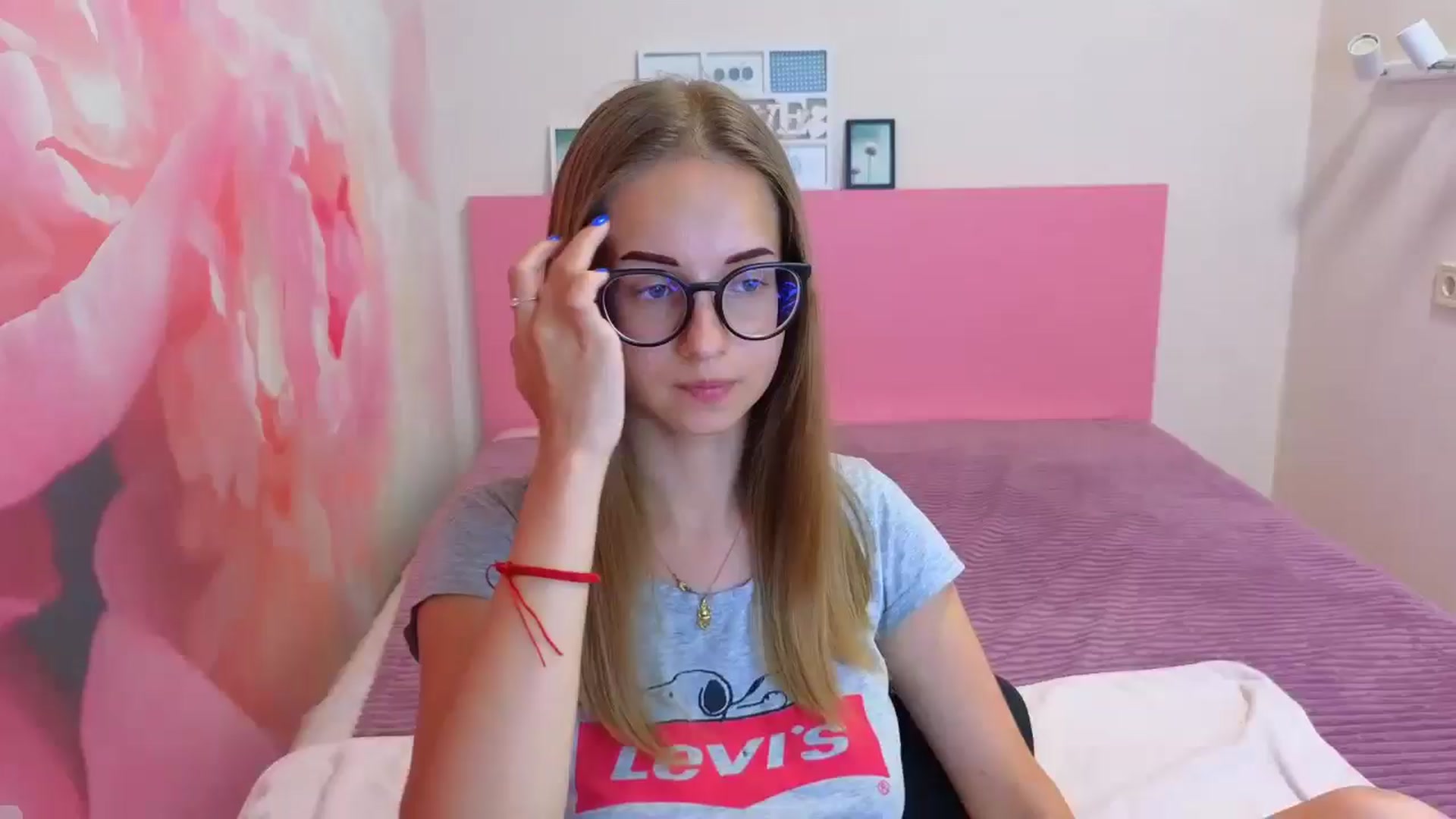 Gallery image thumbnail from Kristina_Adel's myfreecams stream on, 07/03/2025, 15:02 image 1 of 20