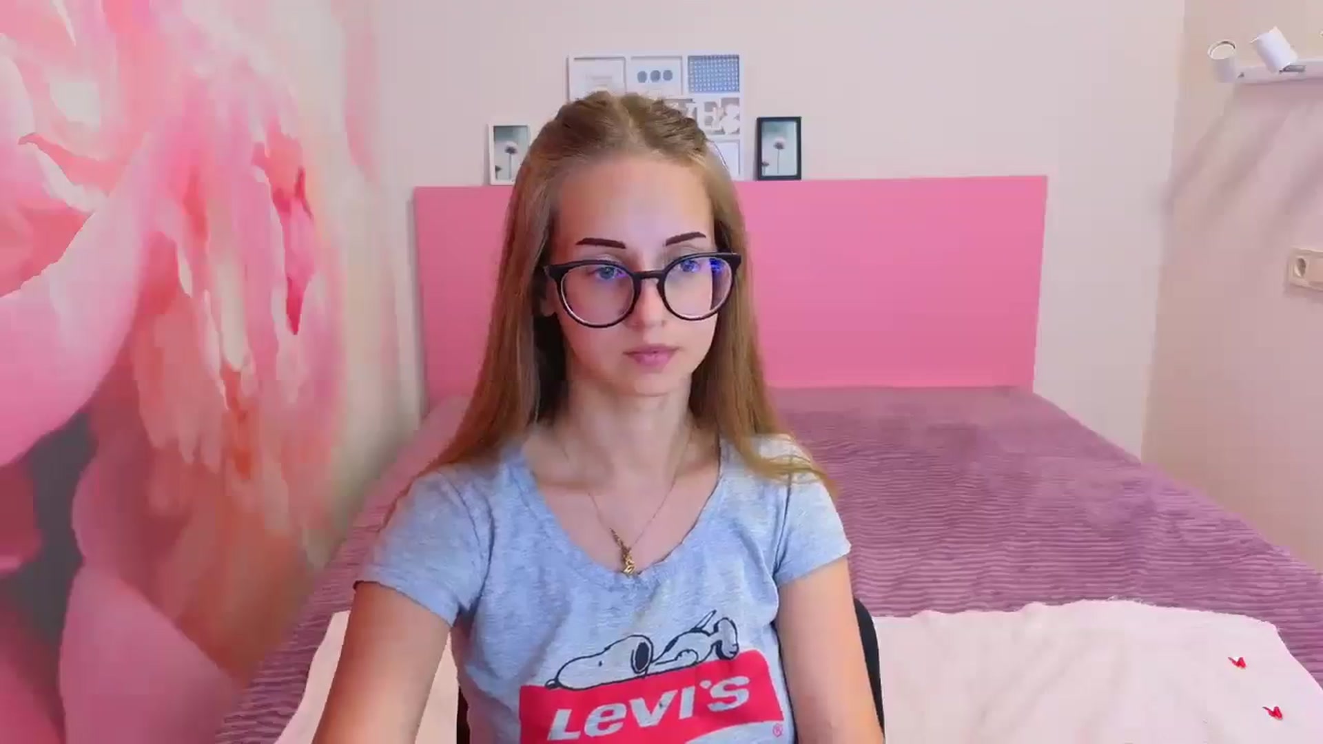 Gallery image thumbnail from Kristina_Adel's myfreecams stream on, 07/04/2025, 08:14 image 7 of 20