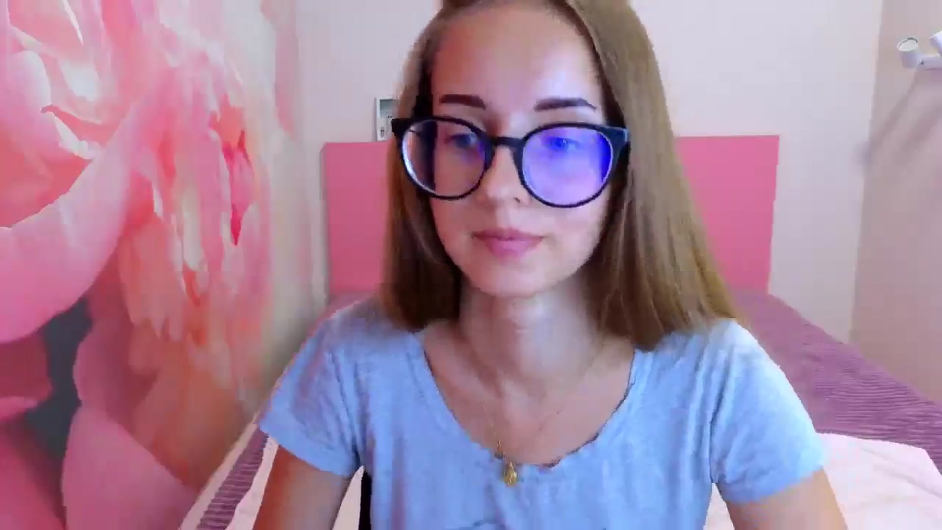 Gallery image thumbnail from Kristina_Adel's myfreecams stream on, 07/09/2025, 08:36 image 2 of 20