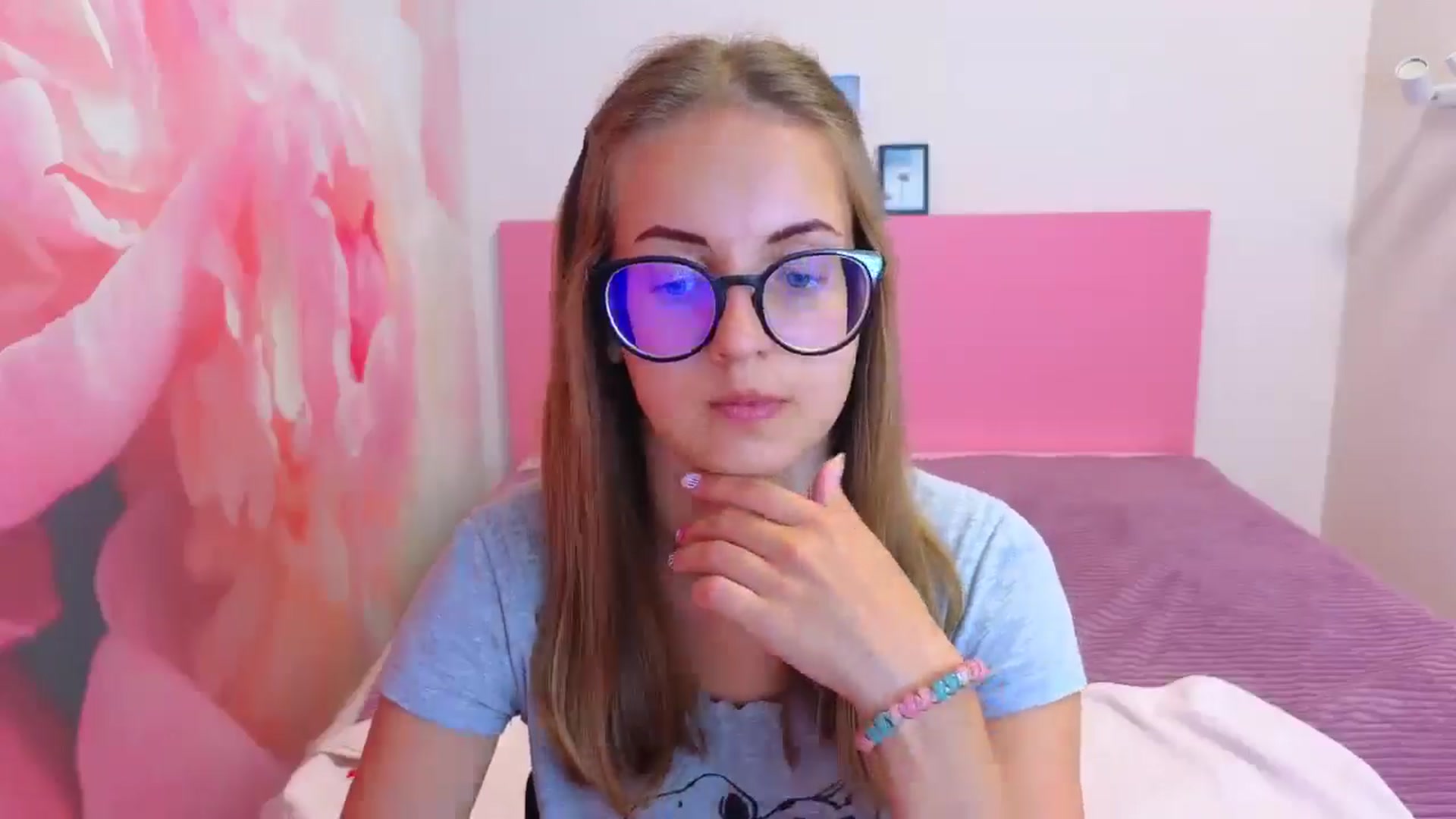 Gallery image thumbnail from Kristina_Adel's myfreecams stream on, 07/16/2025, 09:12 image 8 of 20