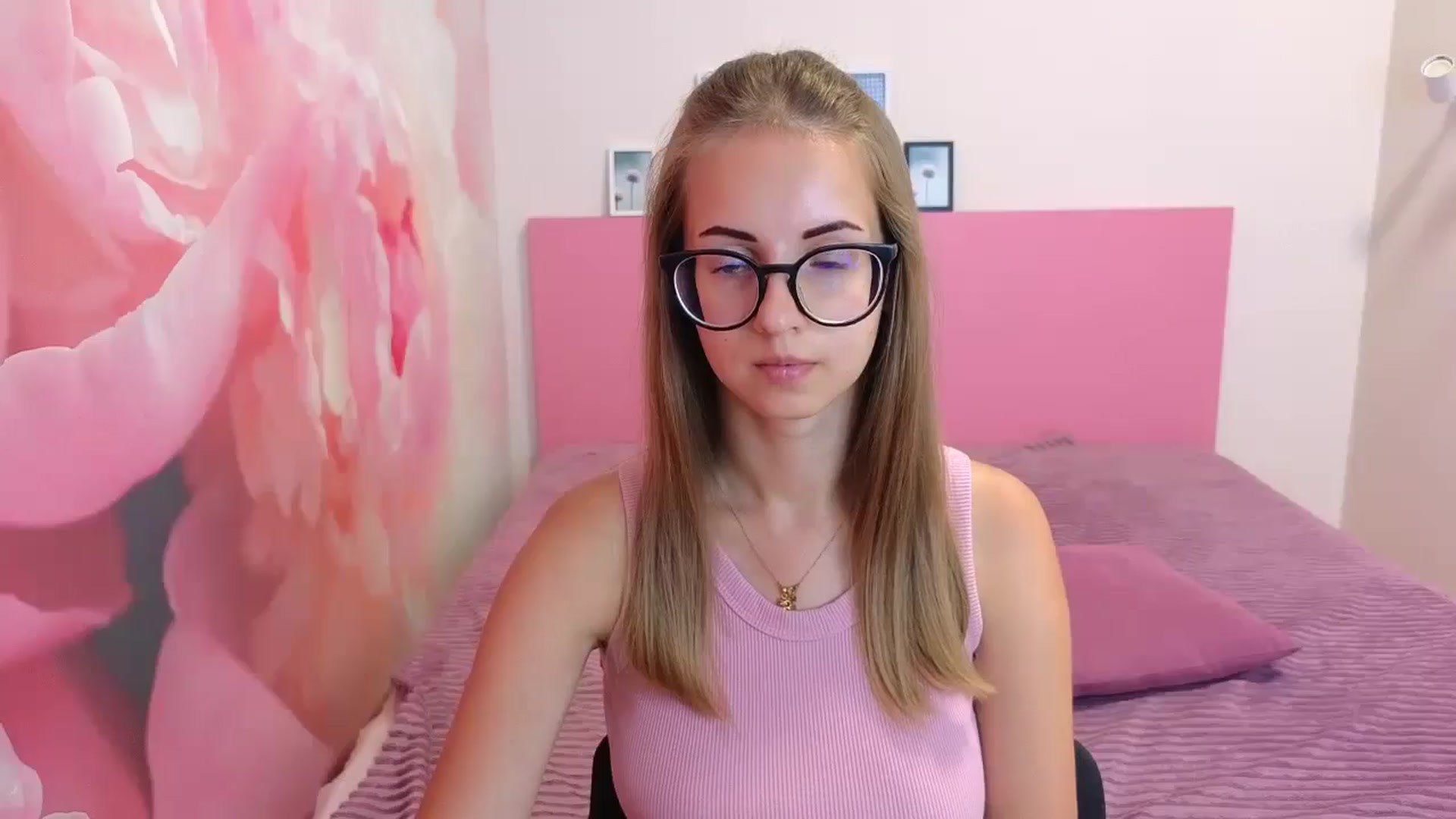 Gallery image thumbnail from Kristina_Adel's myfreecams stream on, 07/23/2025, 10:48 image 4 of 20